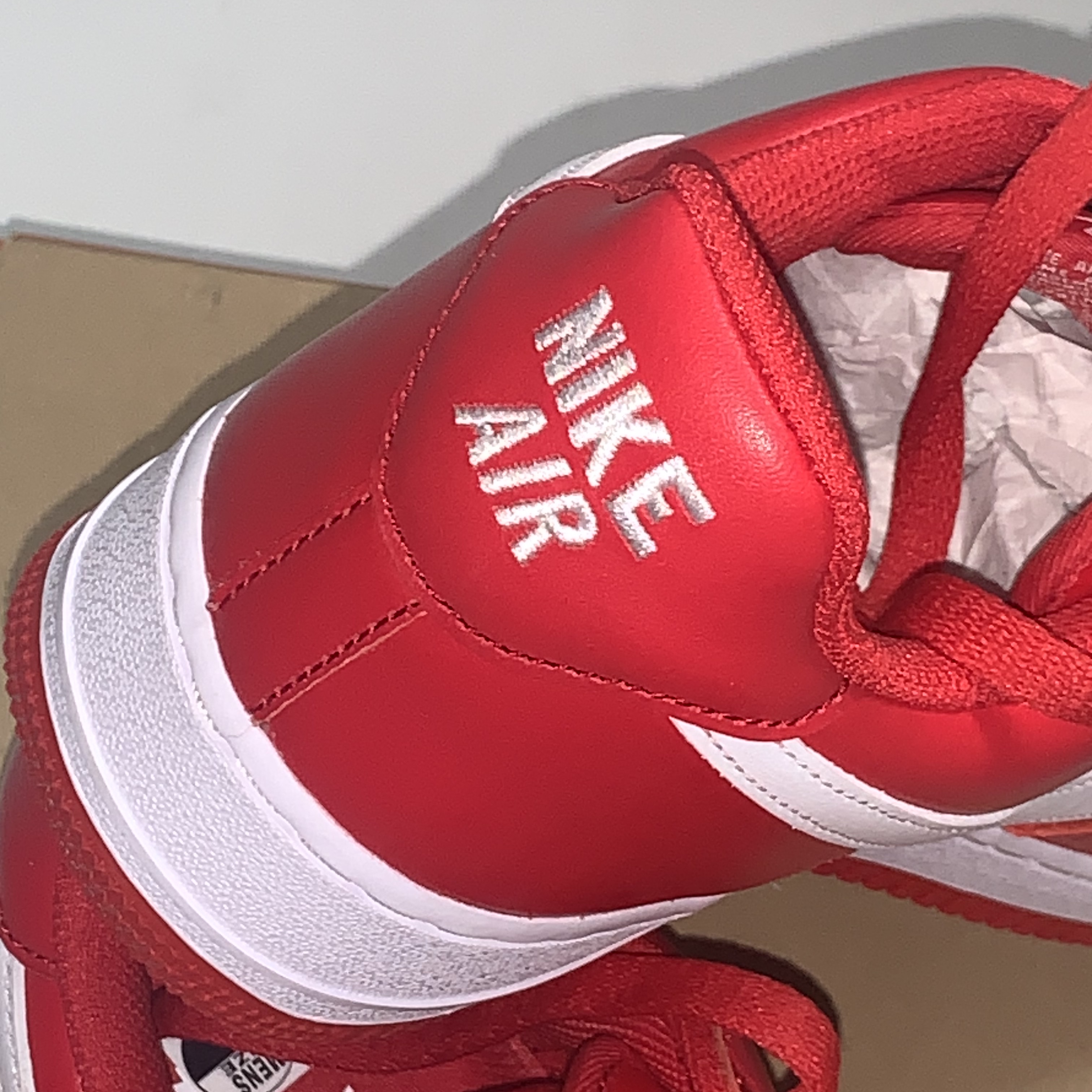 Nike Air Force 1 Low Retro Color of the Month University Red 착용 스타일 - 3