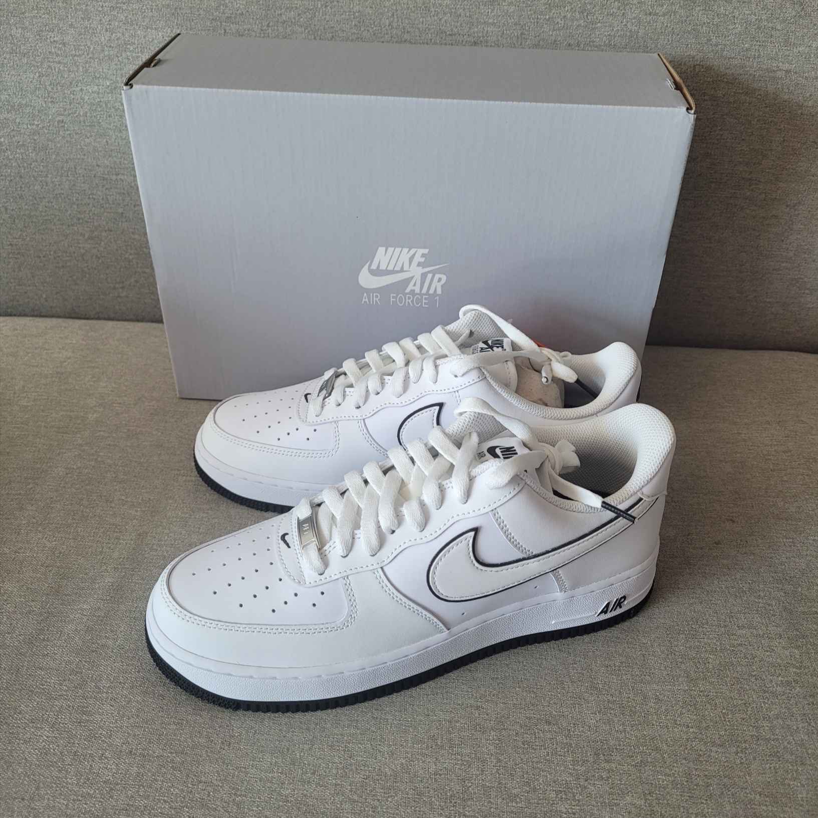 Nike Air Force 1 '07 White Black 착용 스타일