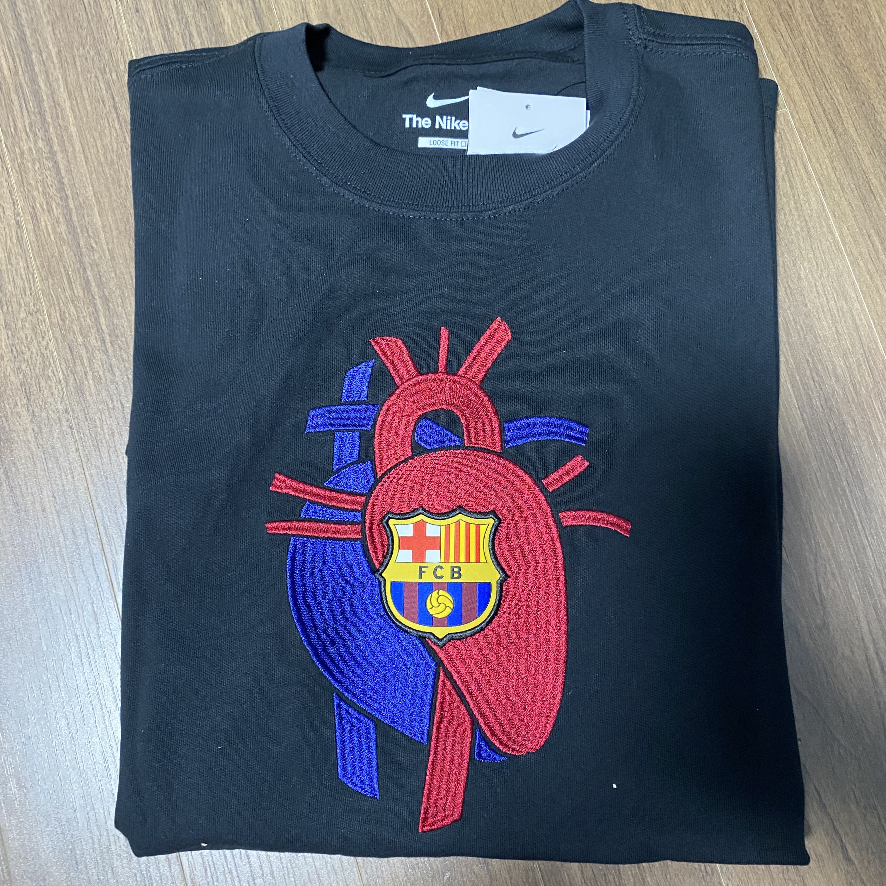 Nike x Patta x FC Barcelona Max90 T-Shirt Culers del Món (FJ4208-010) 착용 스타일