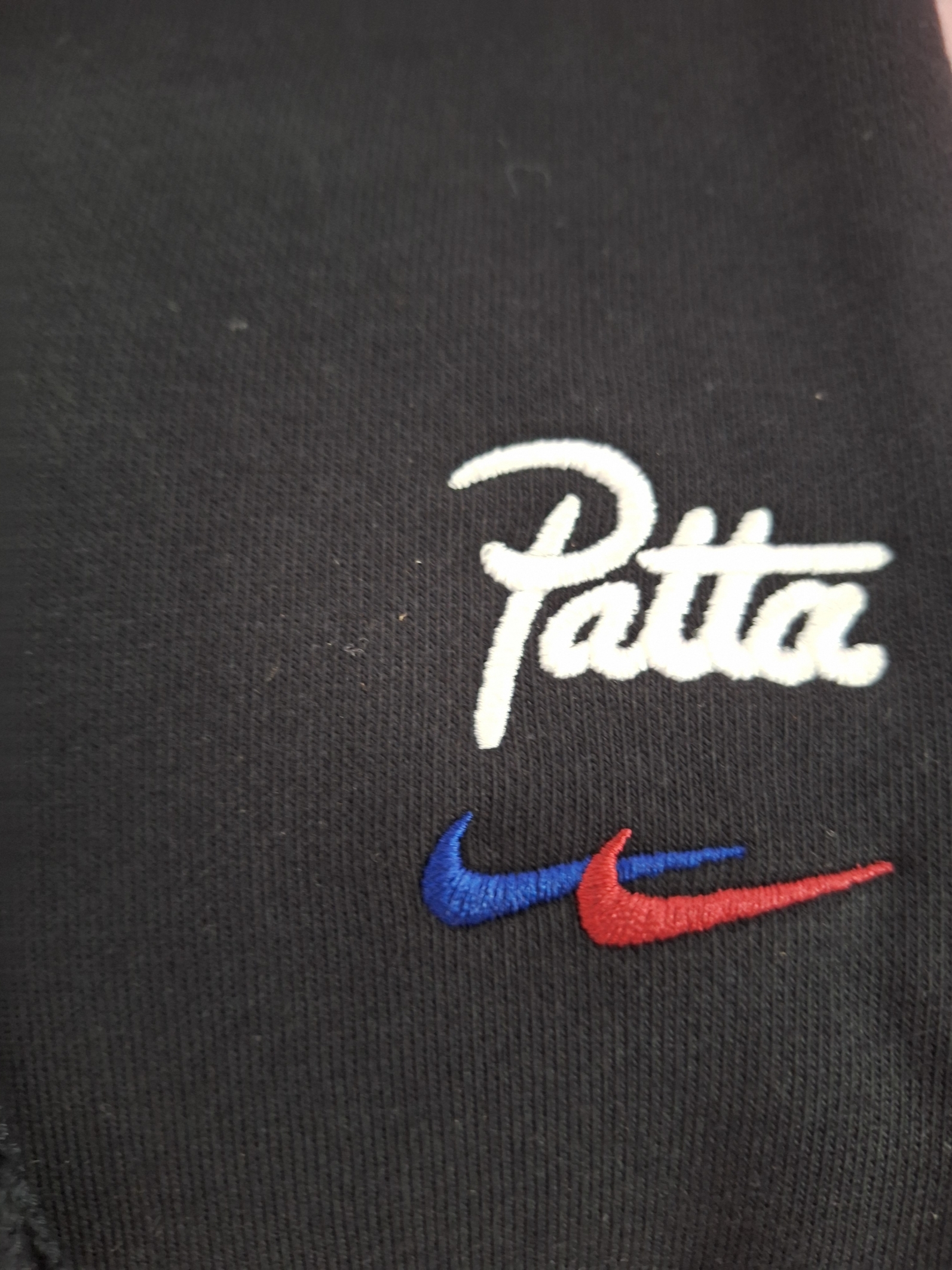 Nike x Patta x FC Barcelona Solo Swoosh Hoodie Culers del Món (FD4147-010) 착용 스타일