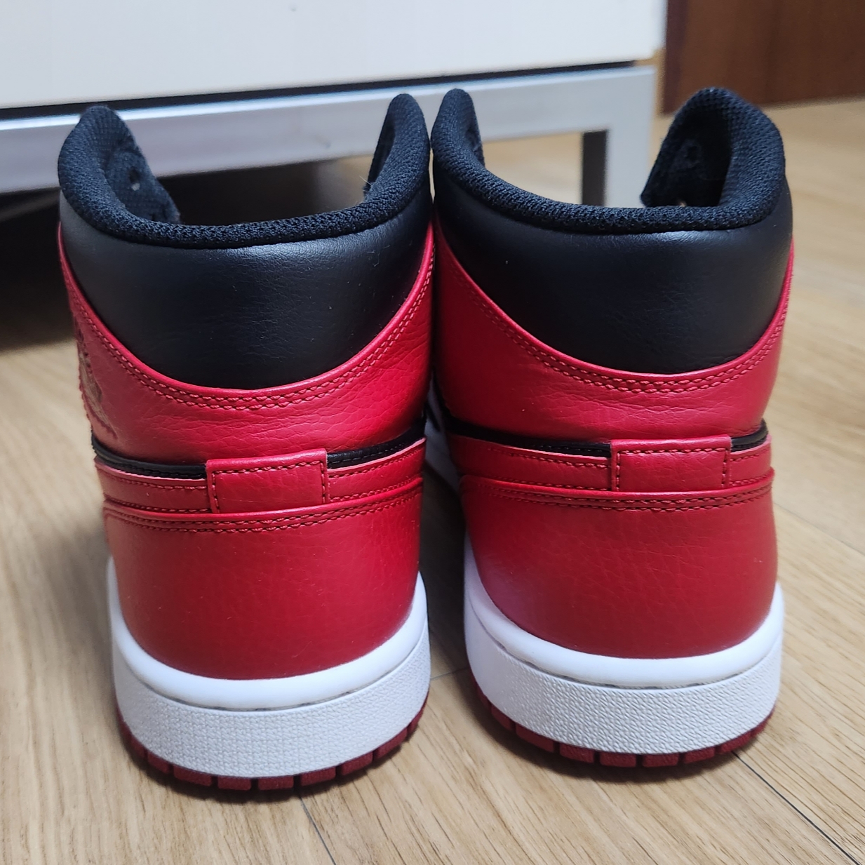 Jordan 1 Mid Bred Banned 2020 착용 스타일 - 2