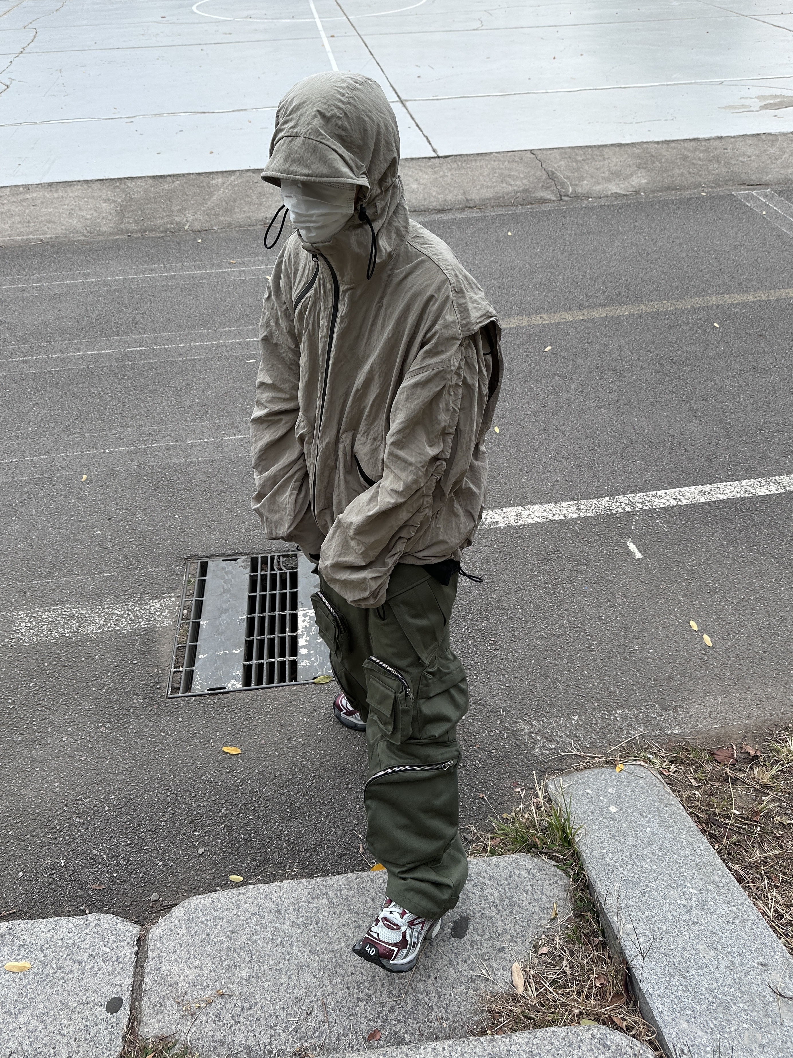 Nonnod Mechanic Cargo Pants Khaki 착용 스타일 - 1