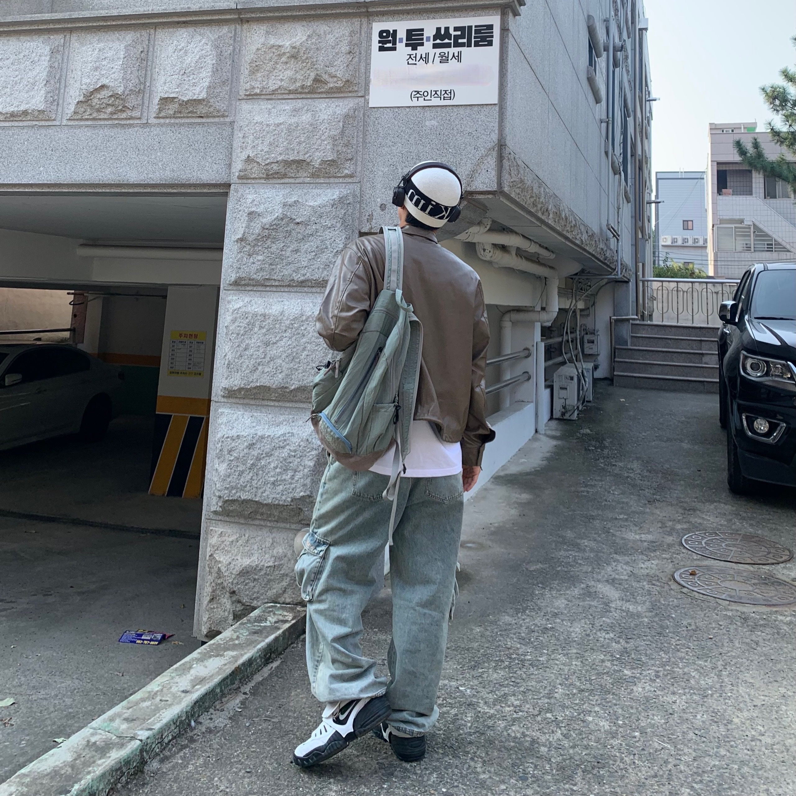 Nike x Ambush Air Adjust Force SP Summit White and Black, Marshall Major IV Brown (Korean Ver.) 착용 스타일 - 2