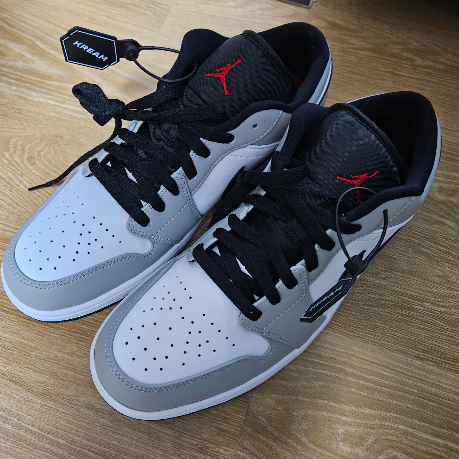 Jordan 1 Low Light Smoke Grey 착용 스타일