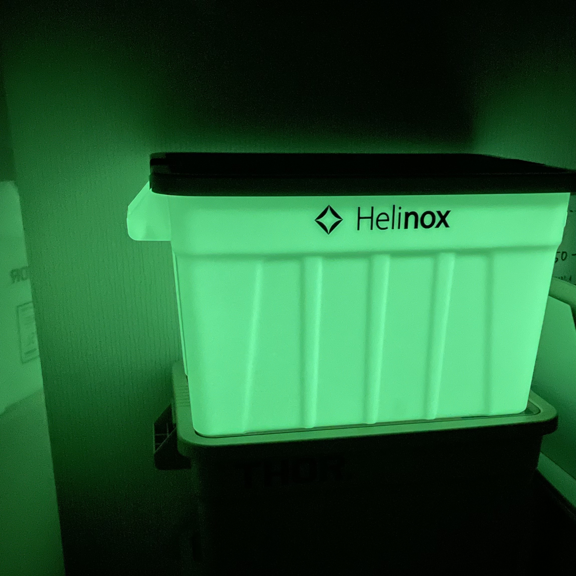 Helinox x Thor Glow Edition 75L Container Glow Green 착용 스타일