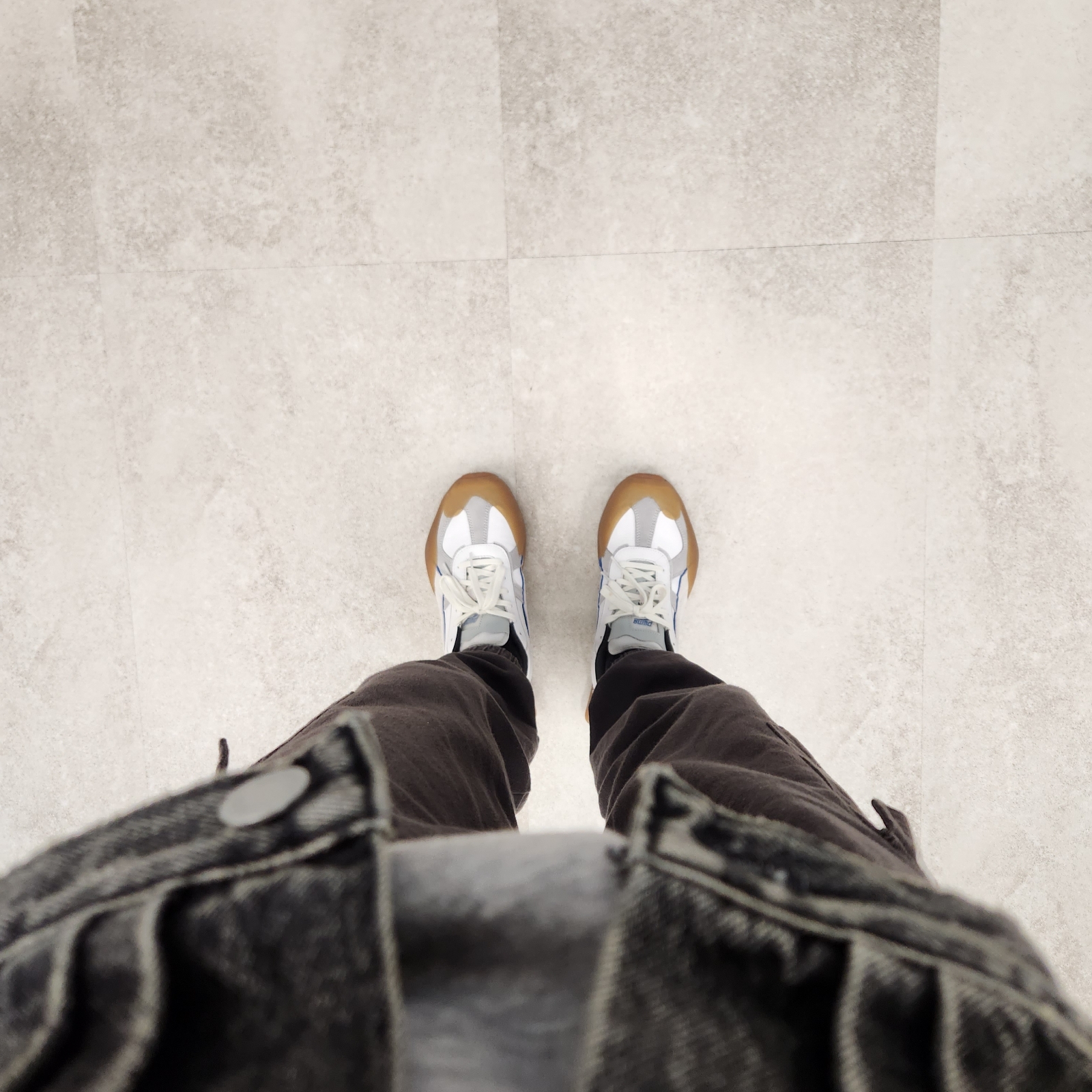 Puma Vaderon White 착용 스타일