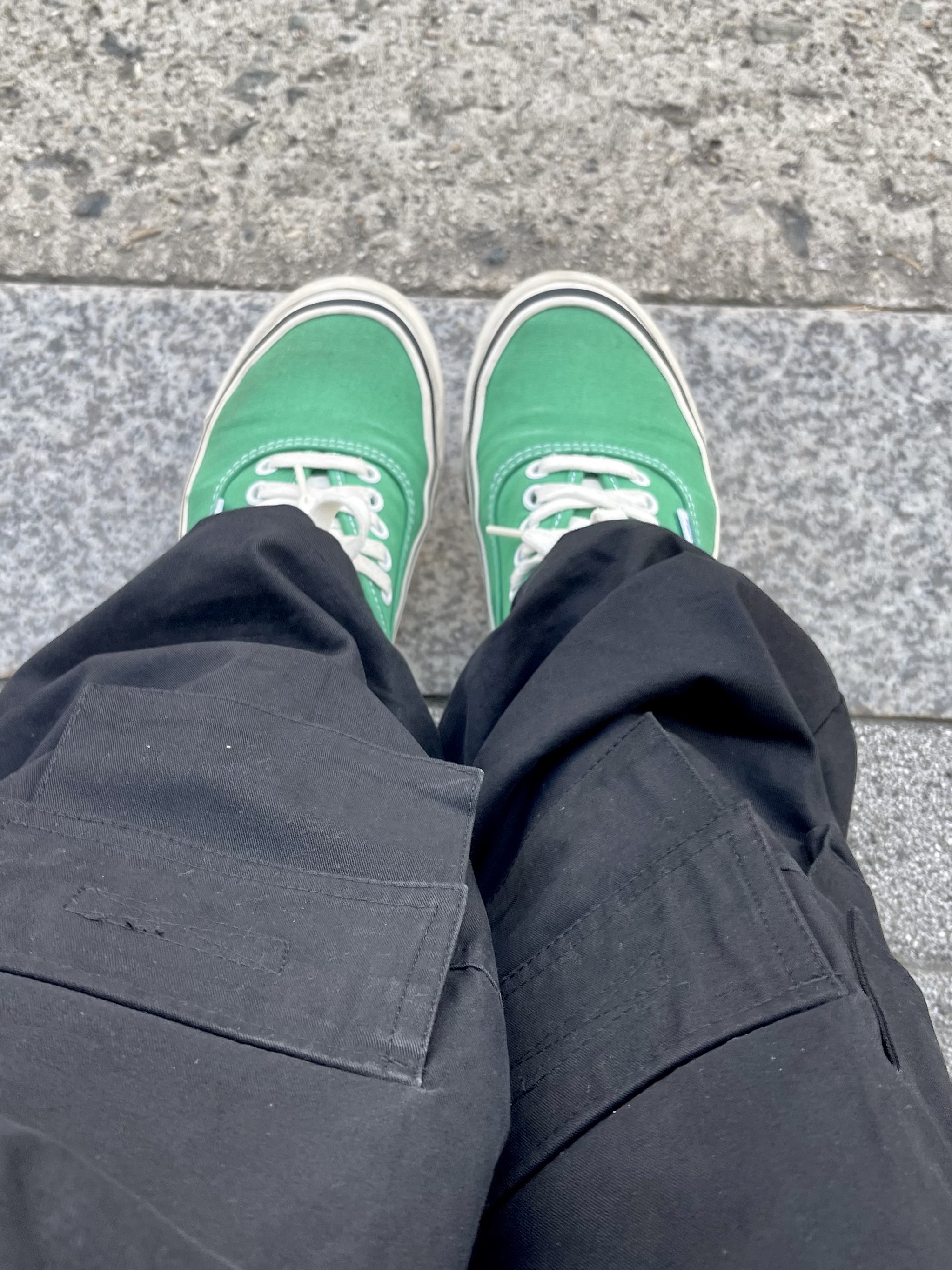 Vans Authentic 44 DX Anaheim Factory Emerald Green, Godashin Cats Keyring Grey 착용 스타일 - 10