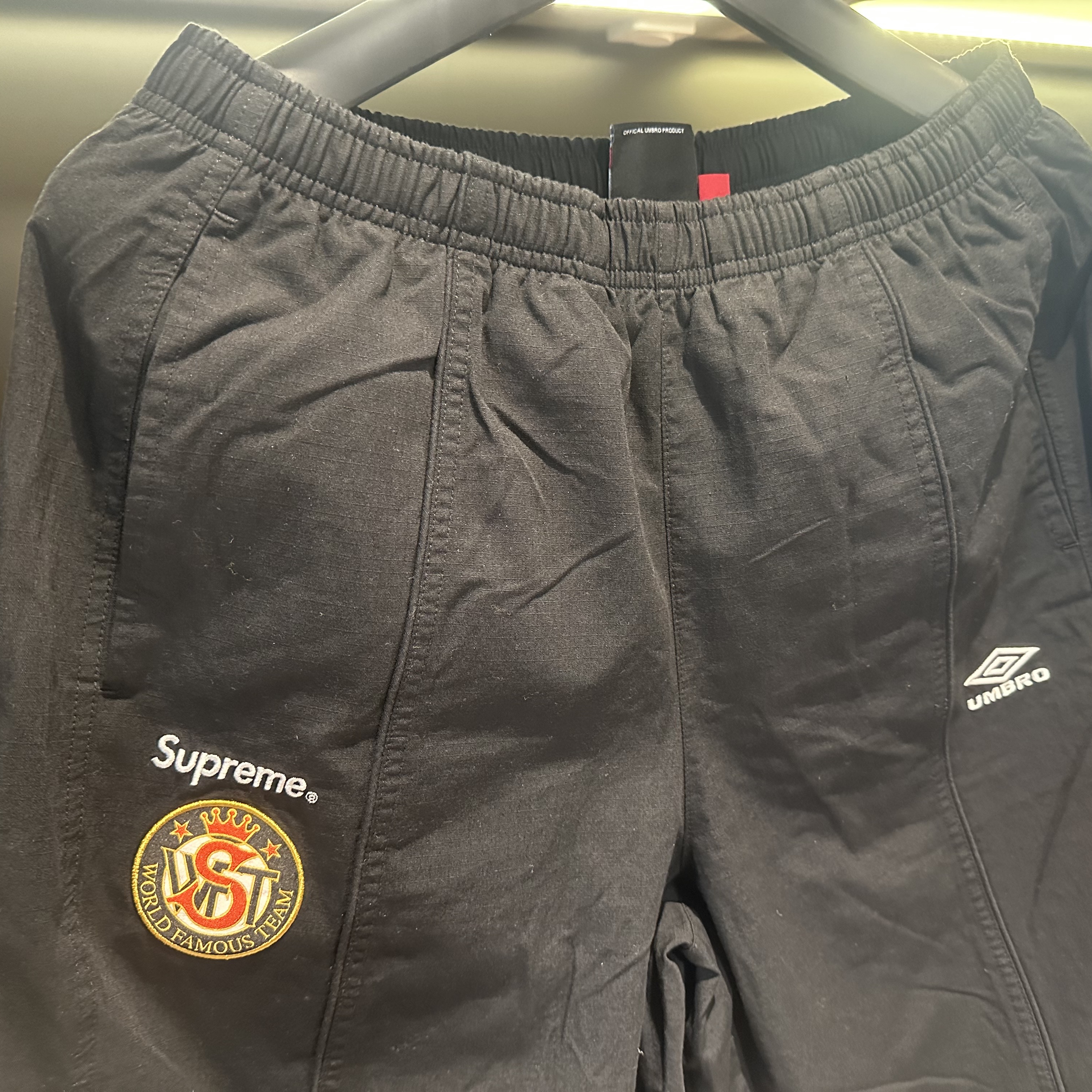 Supreme x Umbro Cotton Ripstop Track Pants Black - 23FW 착용 스타일 - 3