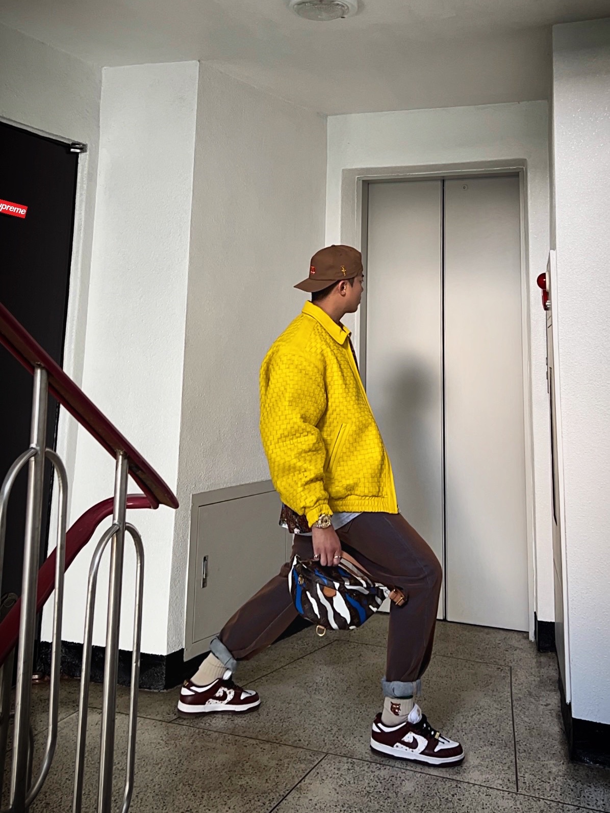 Supreme Woven Leather Varsity Jacket Yellow - 23FW, Supreme Mark Leckey Hardcore Printed Corduroy Shirt Multicolor - 23FW 착용 스타일 - 3