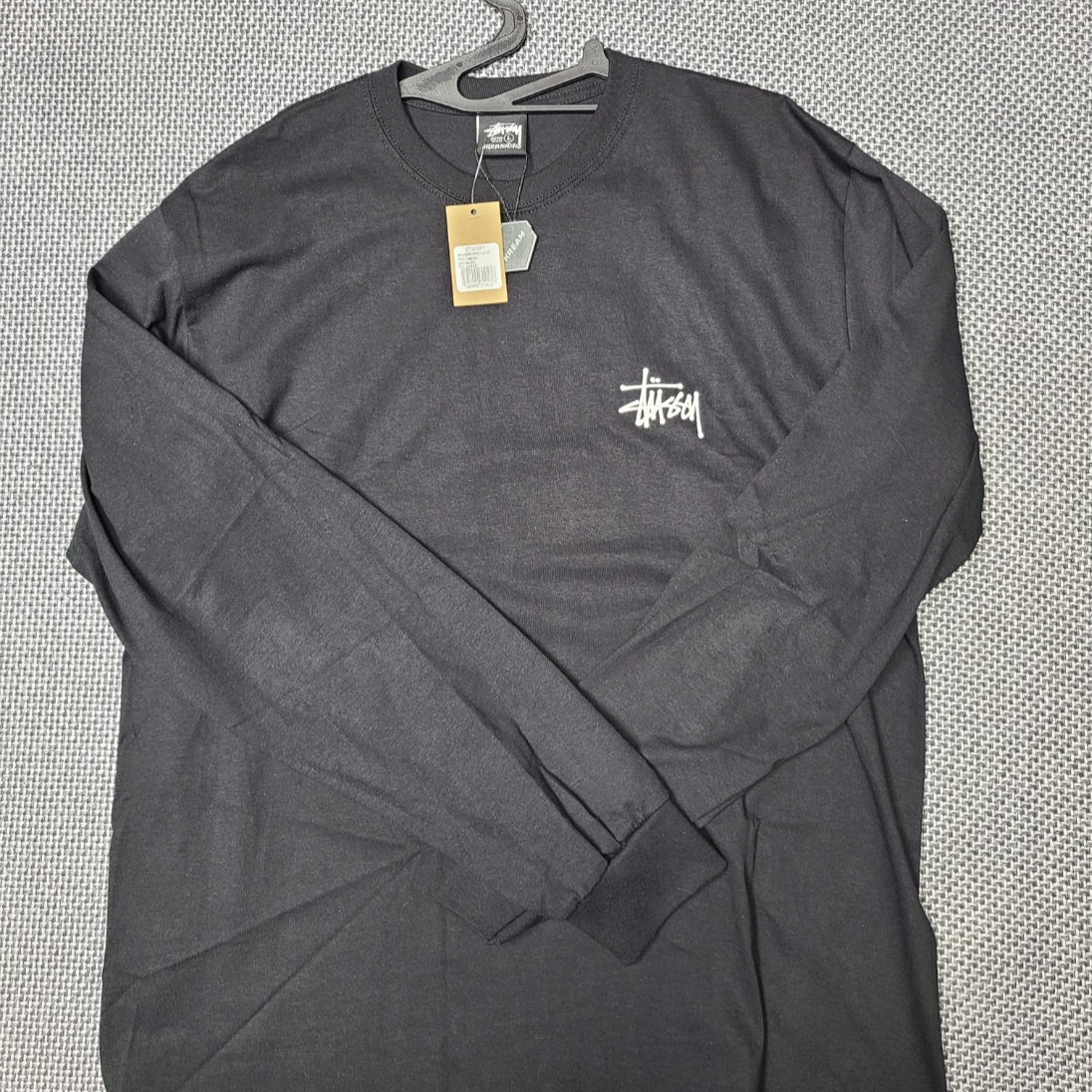Stussy Basic Stussy LS T-Shirt Black 2023 착용 스타일 - 1