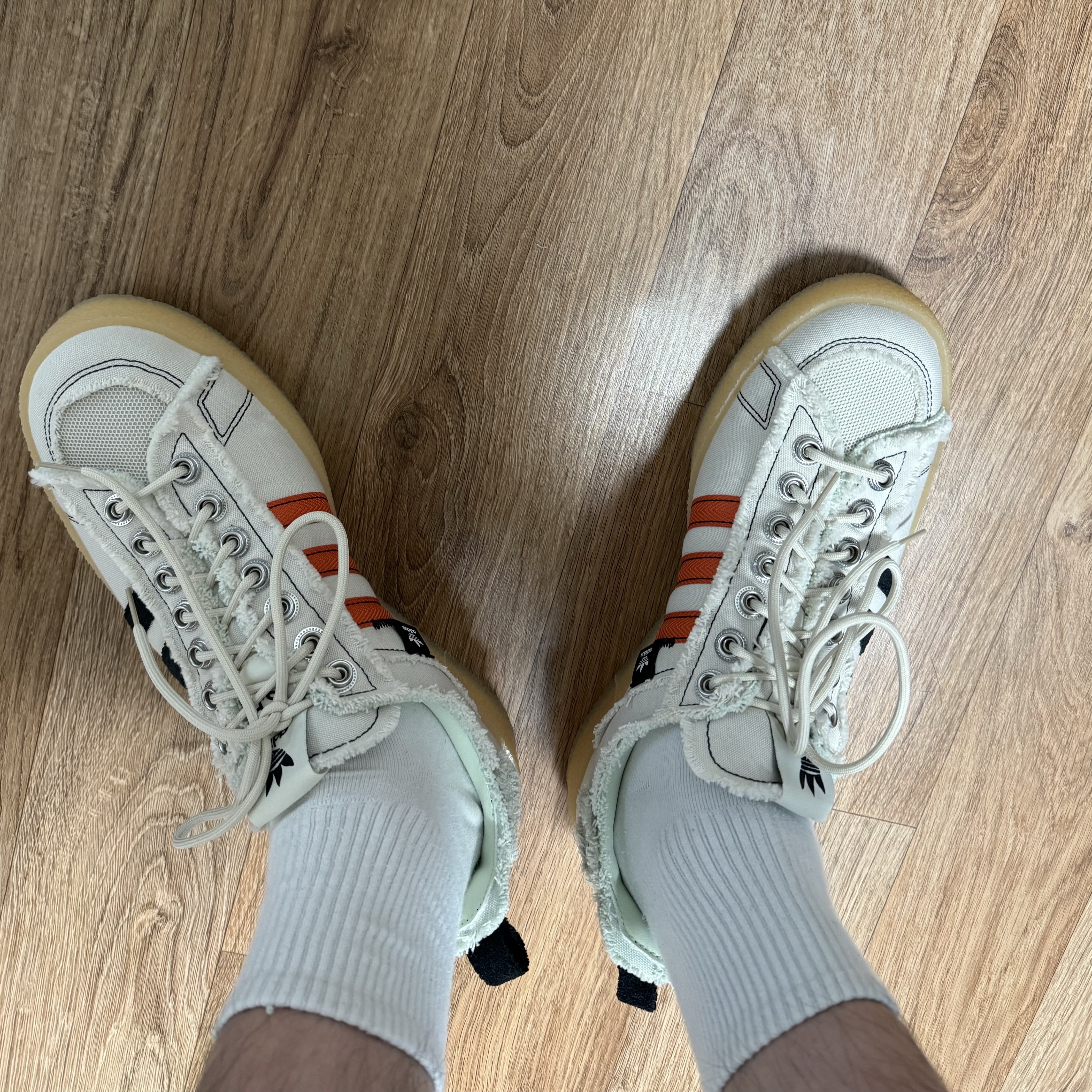 Adidas x Song for the Mute Campus 80s Bliss Core Black 착용 스타일