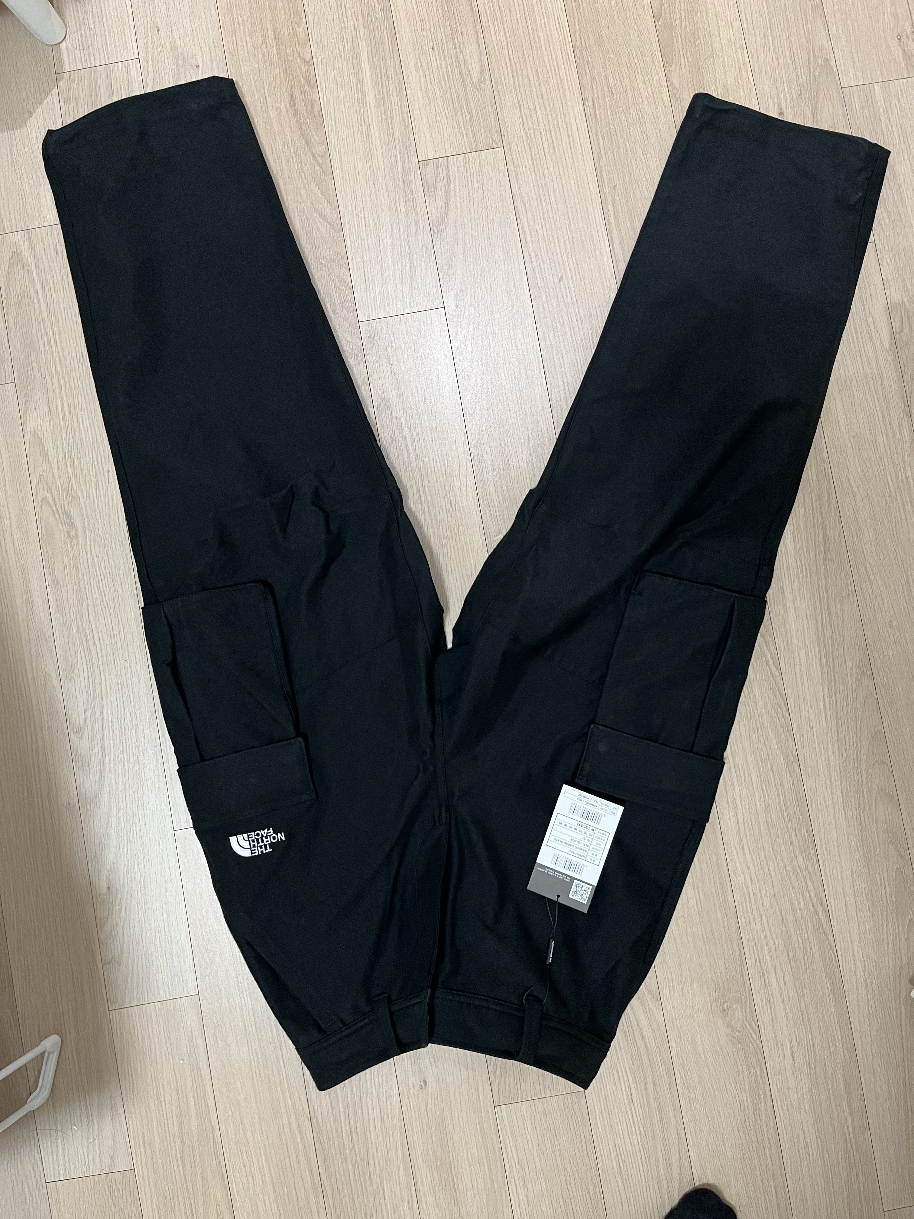 The North Face White Label Ranger Cargo Pants Black 착용 스타일