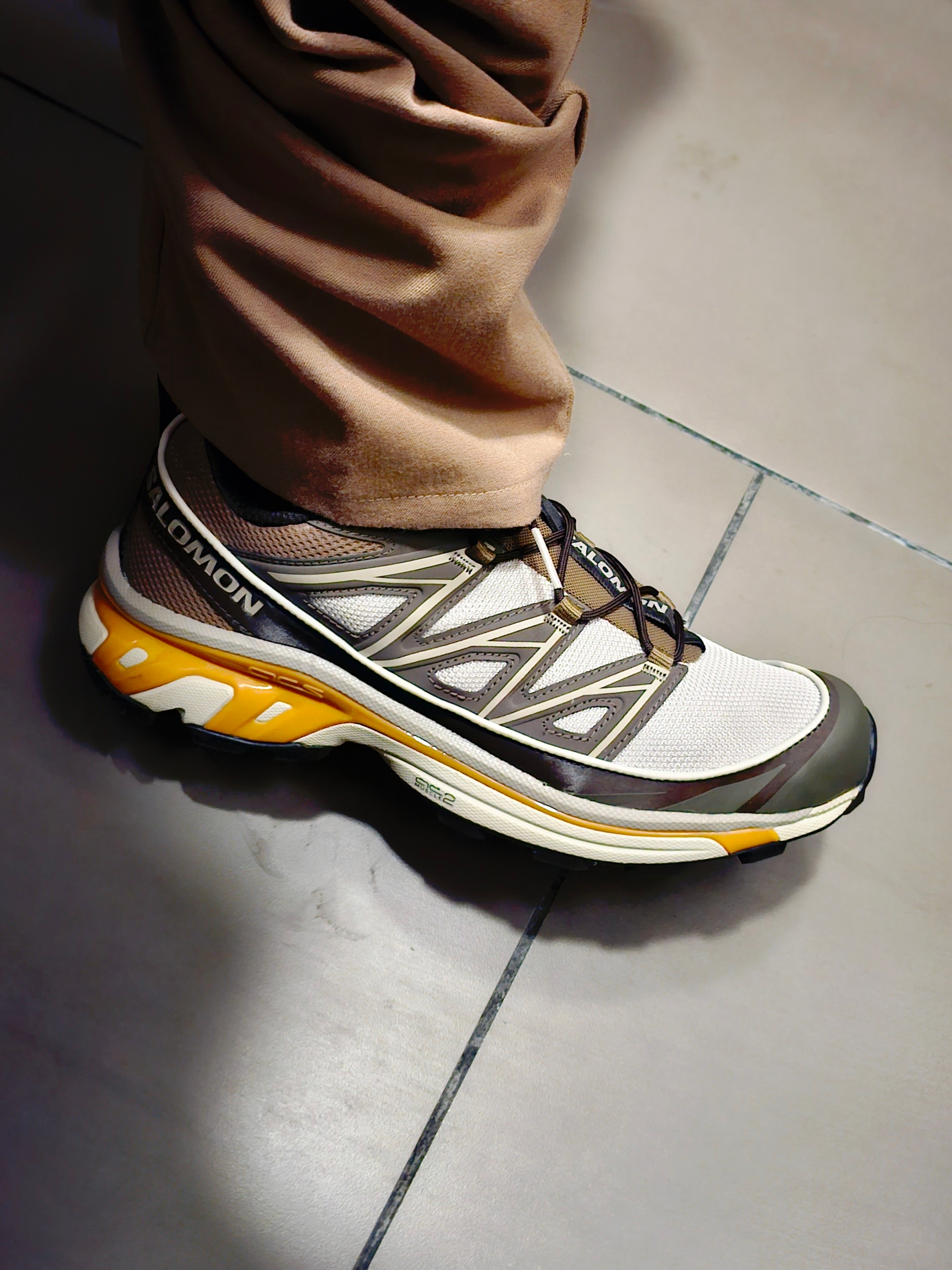 Salomon XT-6 Expanse Feather Grey 착용 스타일 - 2