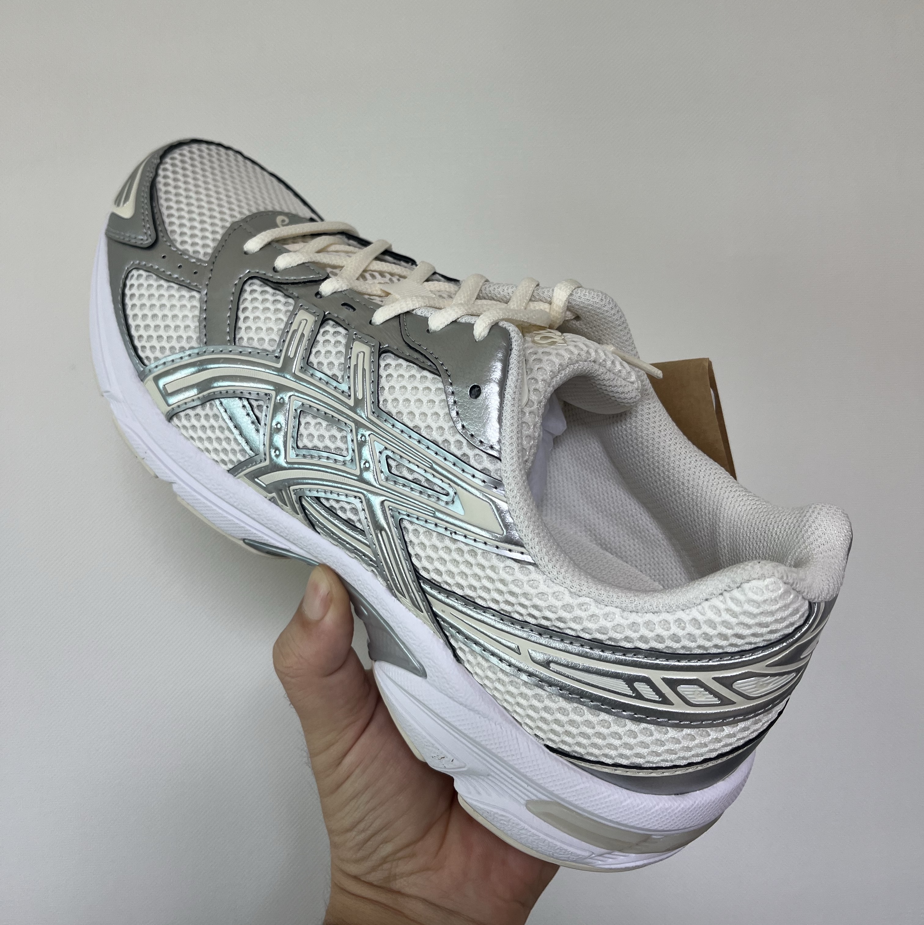 (W) Asics Gel-1130 Cream Pure Silver 착용 스타일 - 2