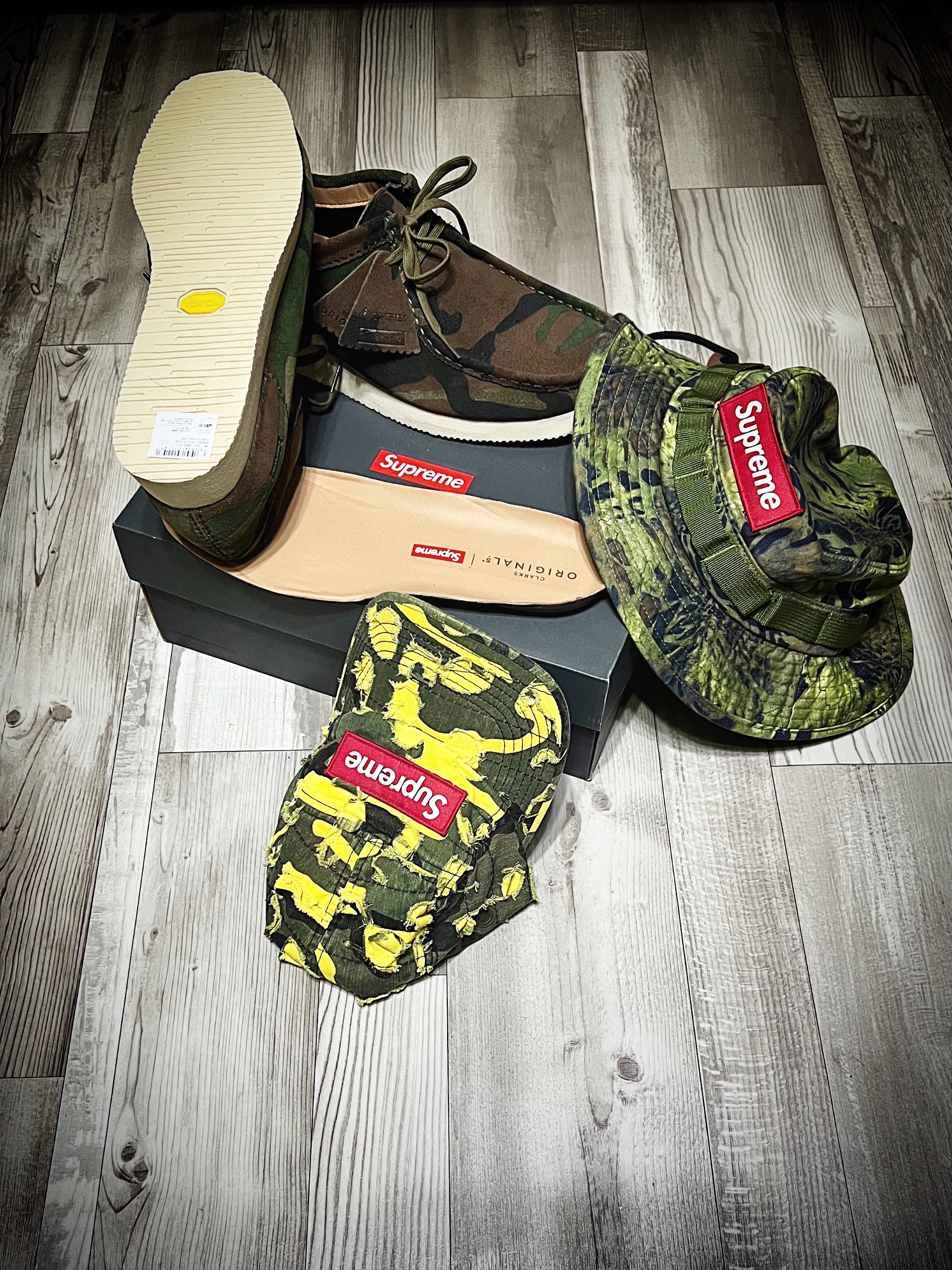 Supreme Military Boonie Olive Prym1 Camo - 22SS, Supreme Griffin Camp Cap Yellow Camo - 22FW 착용 스타일 - 2