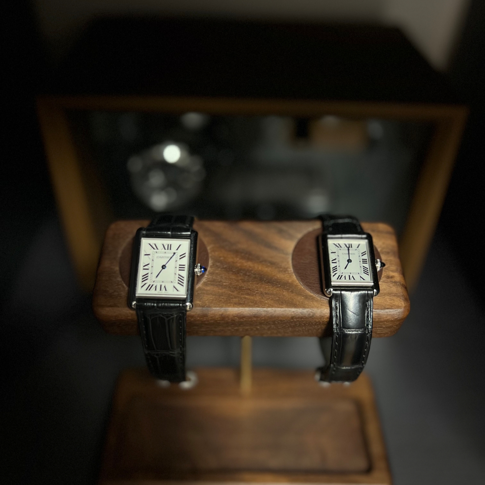 Cartier Tank Must Watch Large Quartz Steel Bracelet Steel 착용 스타일
