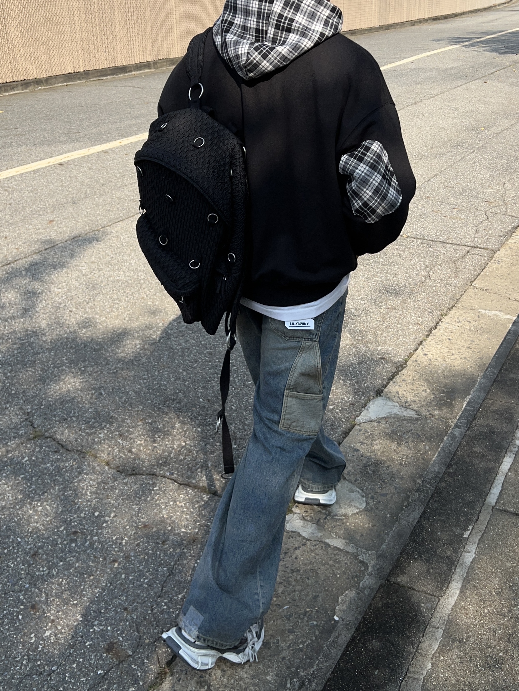 (W) Balenciaga 3XL Sneakers Grey White Red, Balenciaga 3XL Sneakers Grey White Red 착용 스타일 - 5