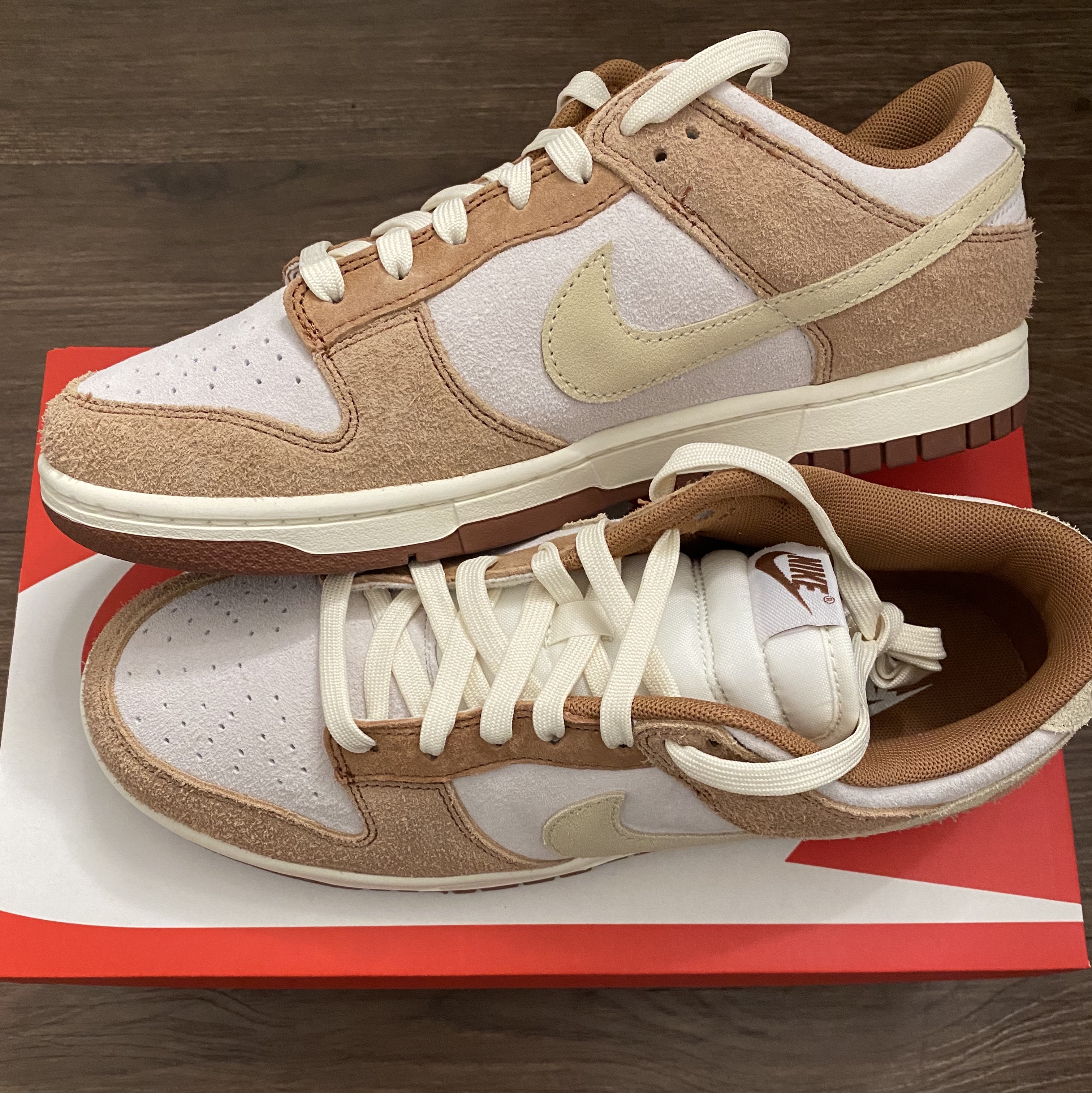 Nike Dunk Low Pro Premium Medium Curry 착용 스타일