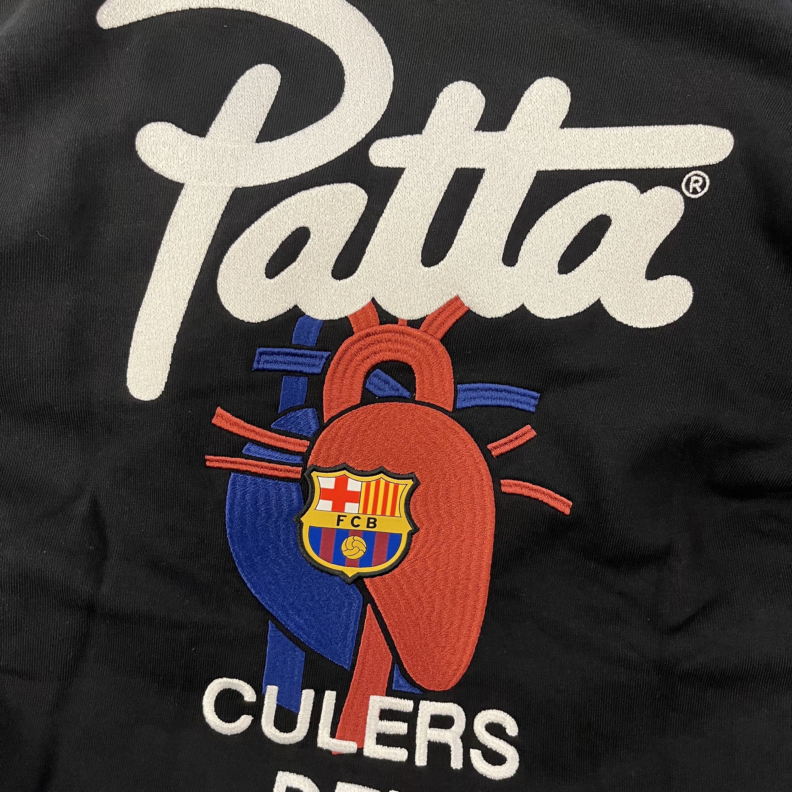 Nike x Patta x FC Barcelona Solo Swoosh Hoodie Culers del Món (FD4147-010) 착용 스타일