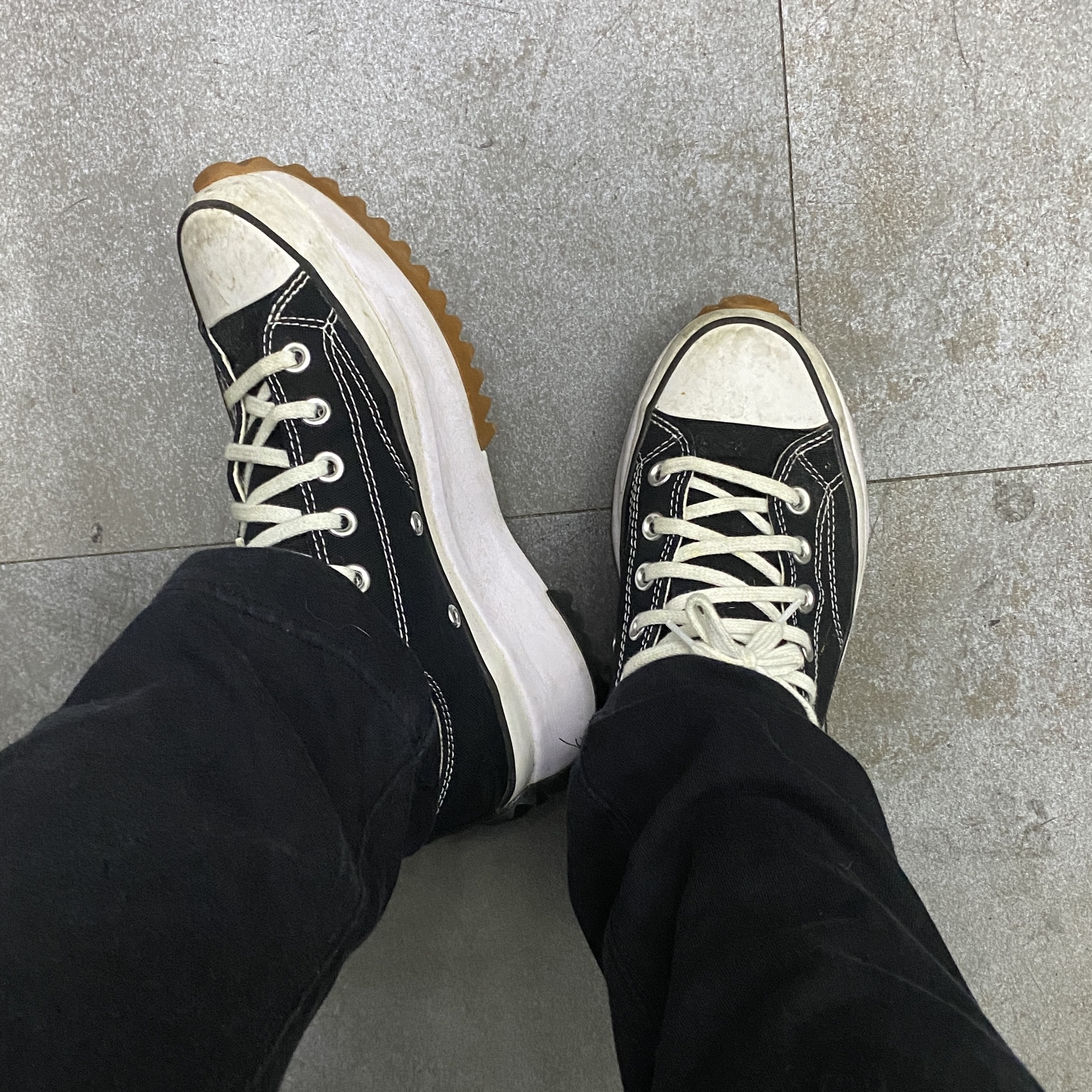 Converse Run Star Hike Low Black 착용 스타일