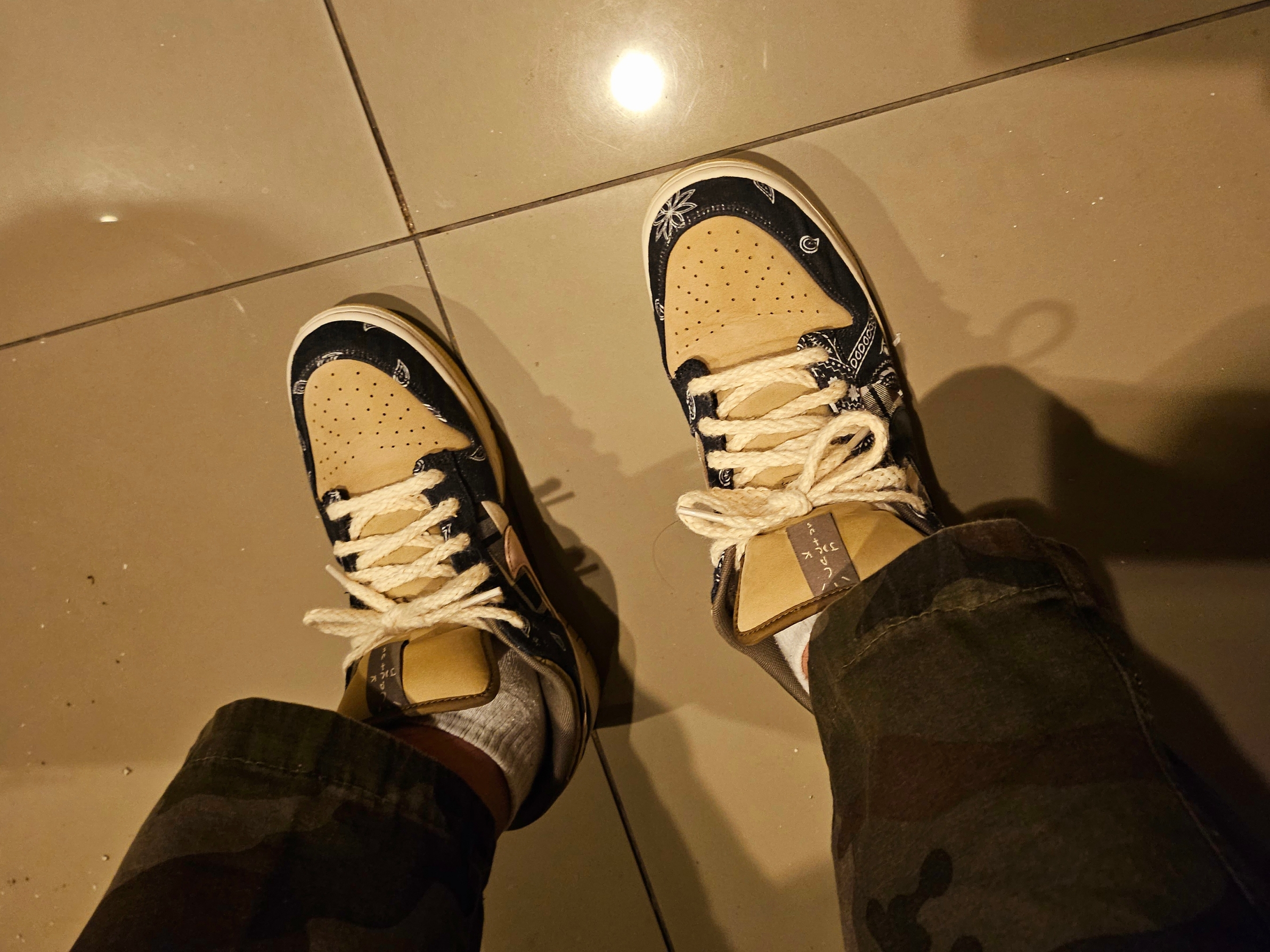 Nike x Travis Scott SB Dunk Low 착용 스타일 - 1