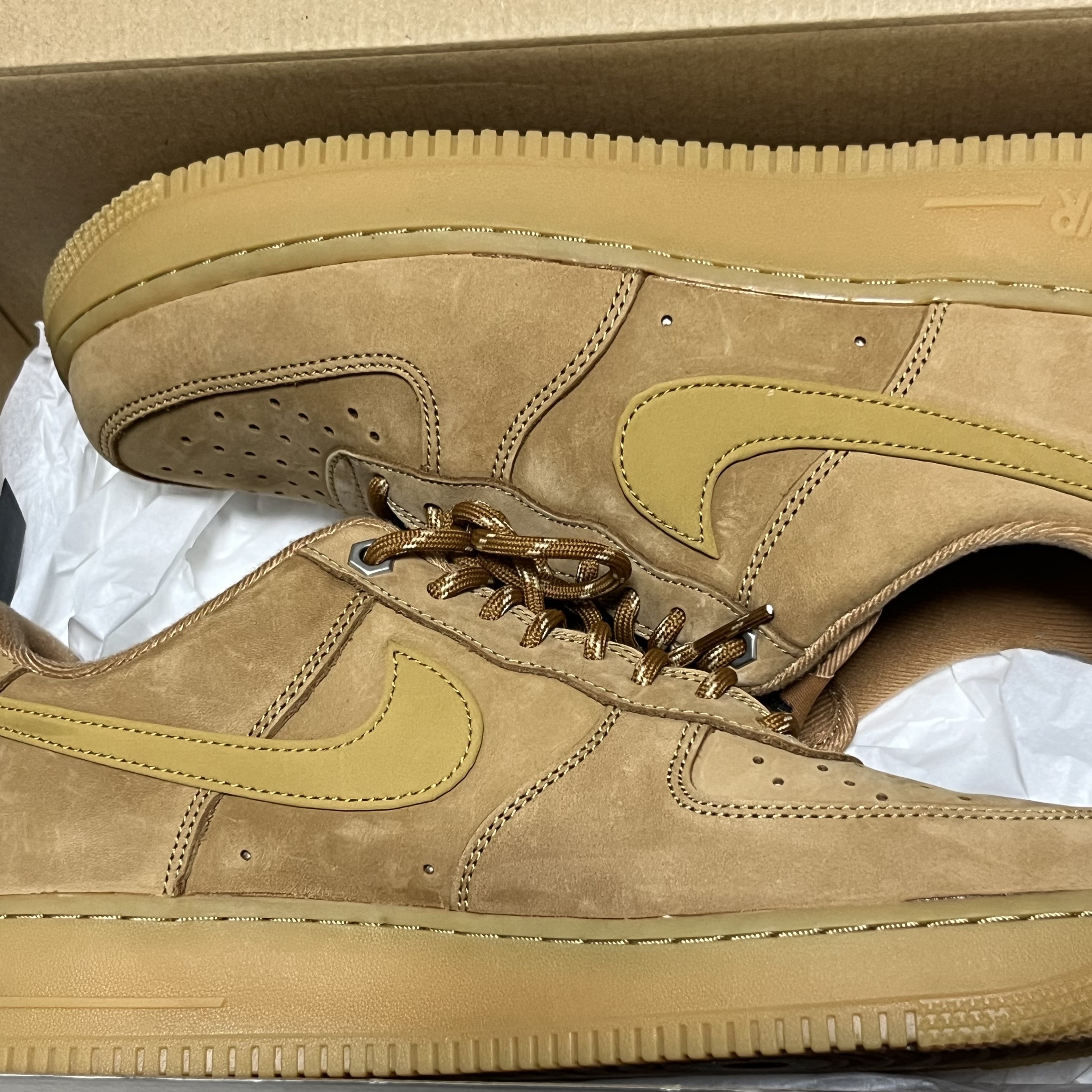 Nike Air Force 1 '07 WB Flax 착용 스타일