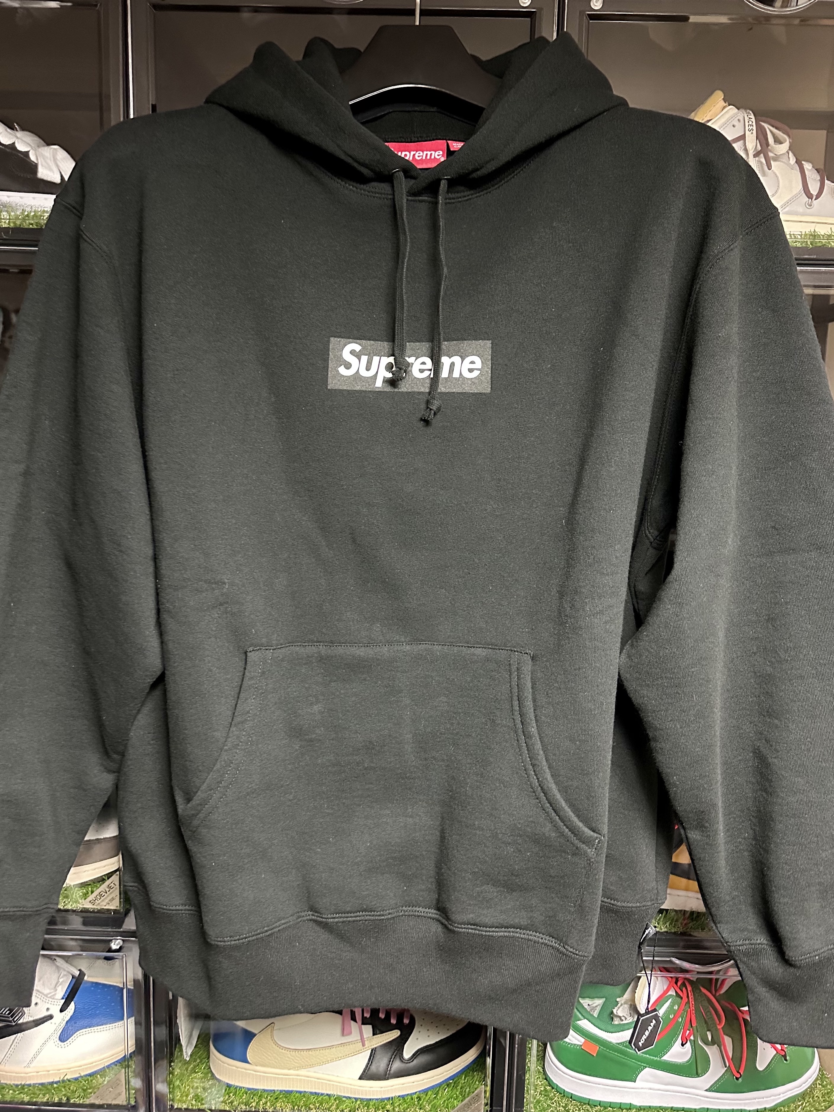 Supreme Seoul Box Logo Hooded Sweatshirt Black - 23FW 착용 스타일 - 1
