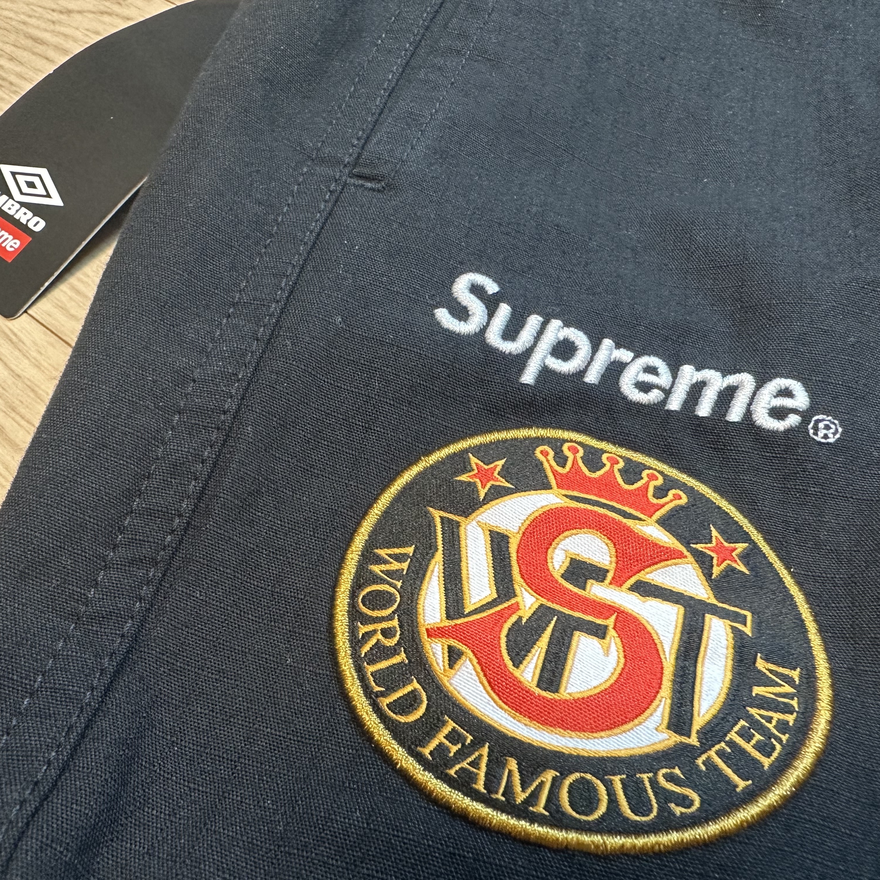 Supreme x Umbro Cotton Ripstop Track Pants Black - 23FW 착용 스타일 - 2