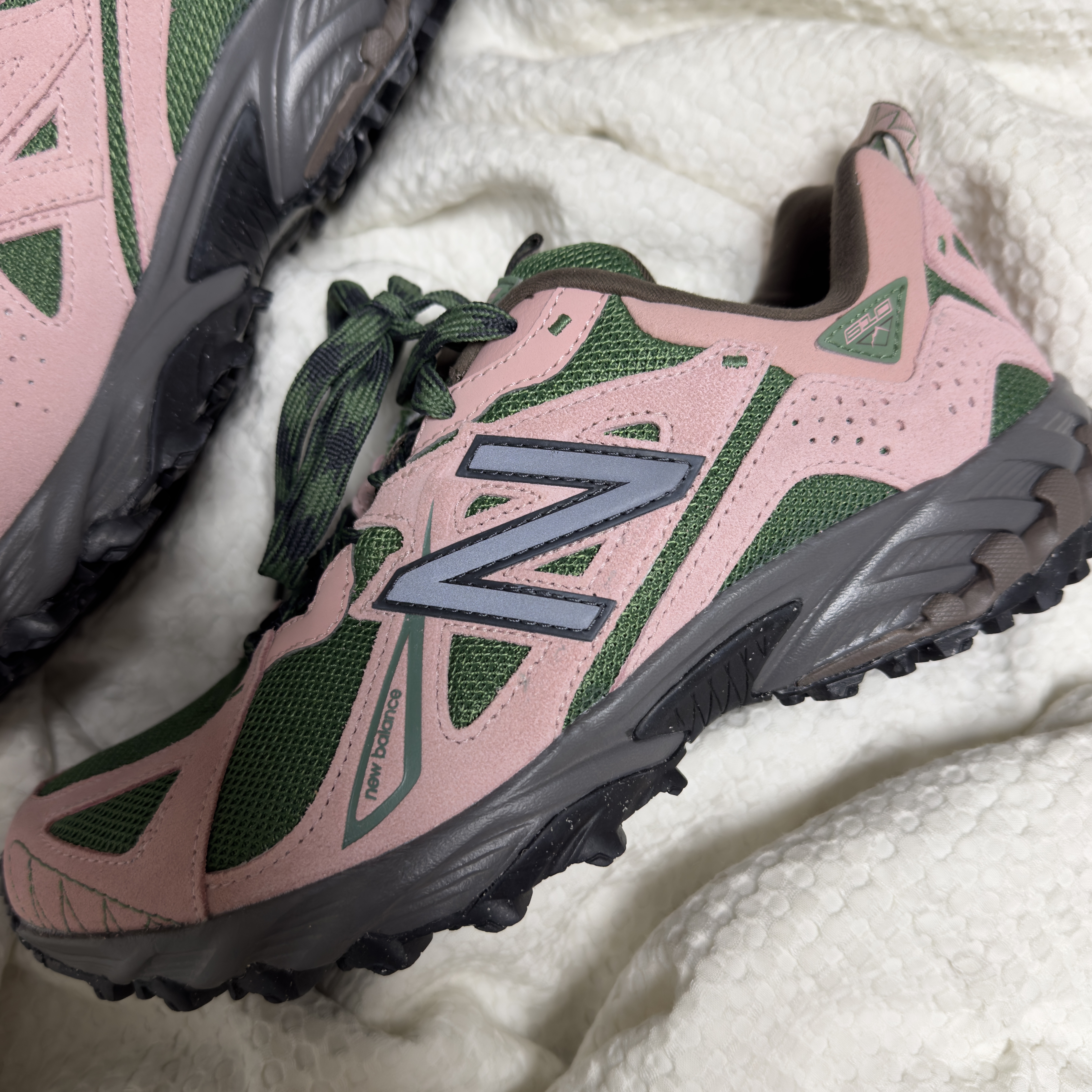 New Balance ML610T Pink Moon - D Standard 착용 스타일 - 2