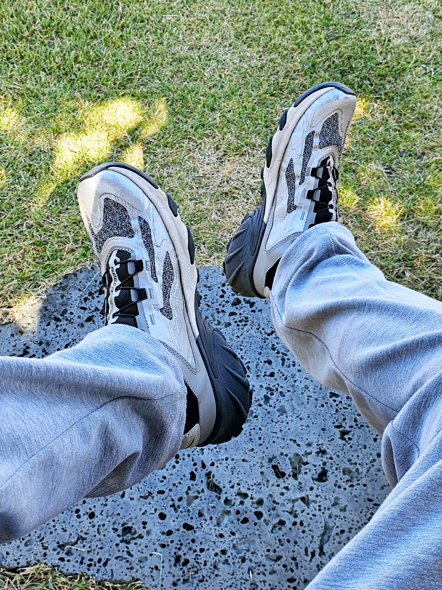 Salomon Speedverse PRG Silver Frost Grey Lunar Rock 착용 스타일 - 4