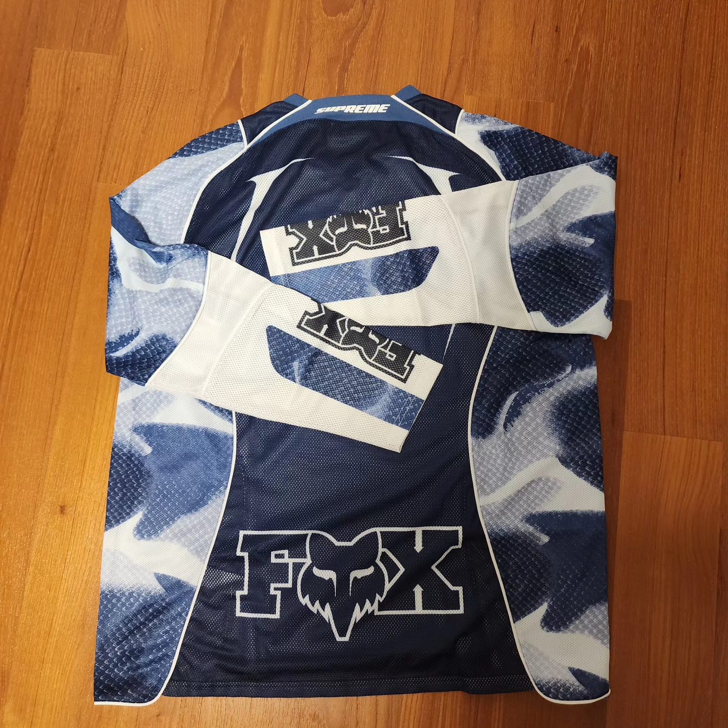 Supreme x Fox Racing Jersey Navy - 23FW 착용 스타일 - 2