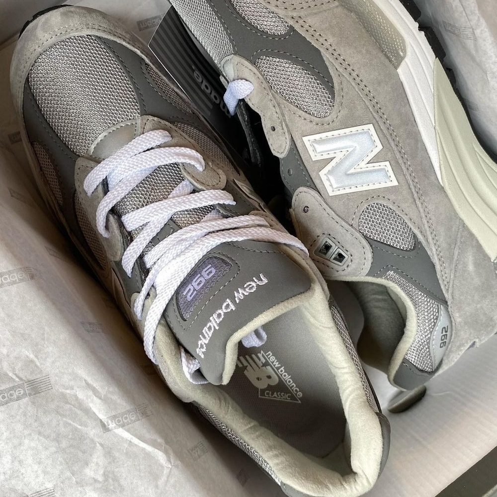 New Balance 992 Made in USA Grey - D Standard 착용 스타일