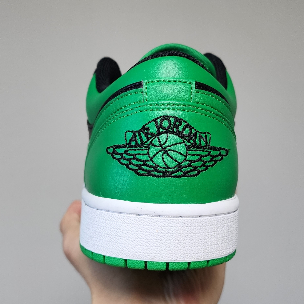 Jordan 1 Low Lucky Green 착용 스타일