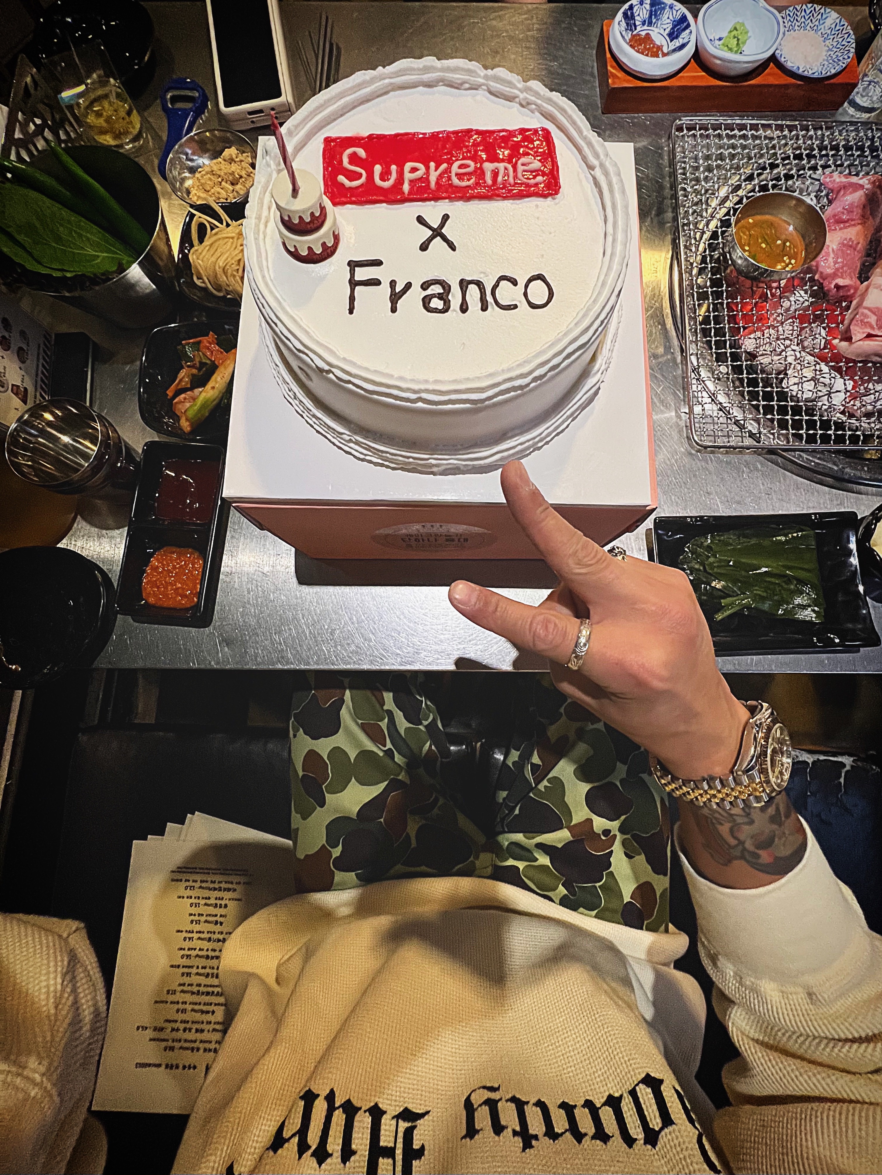 Supreme x Bounty Hunter Thermal Henley L/S Top Natural - 23FW, Rolex Sky-Dweller 42mm 326933 Champagne Jubilee 착용 스타일 - 1