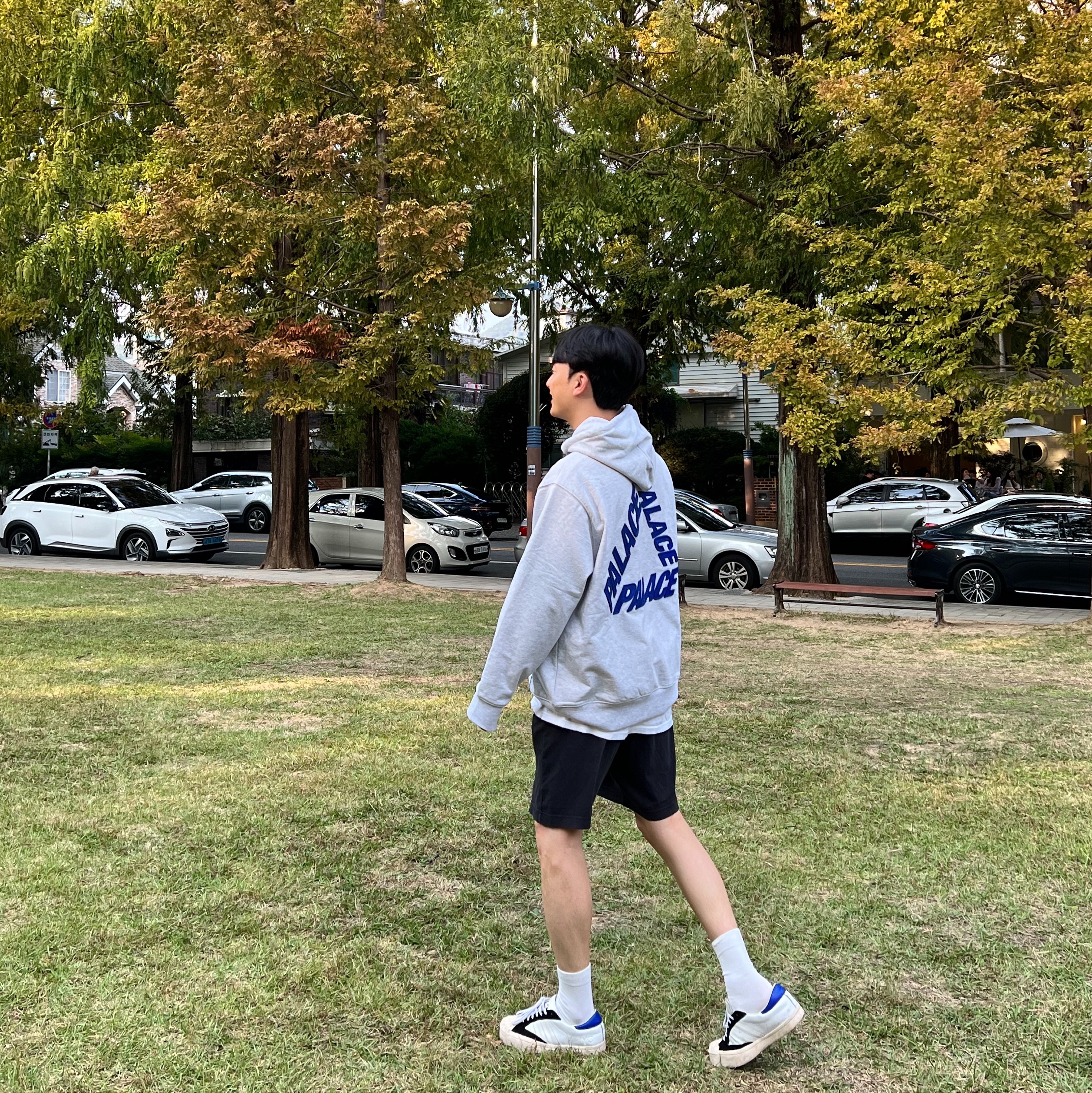 Palace P3 Felt Hood Grey Marl - 23FW, Y-3 Yohji Star Cloud White Bold Blue 착용 스타일