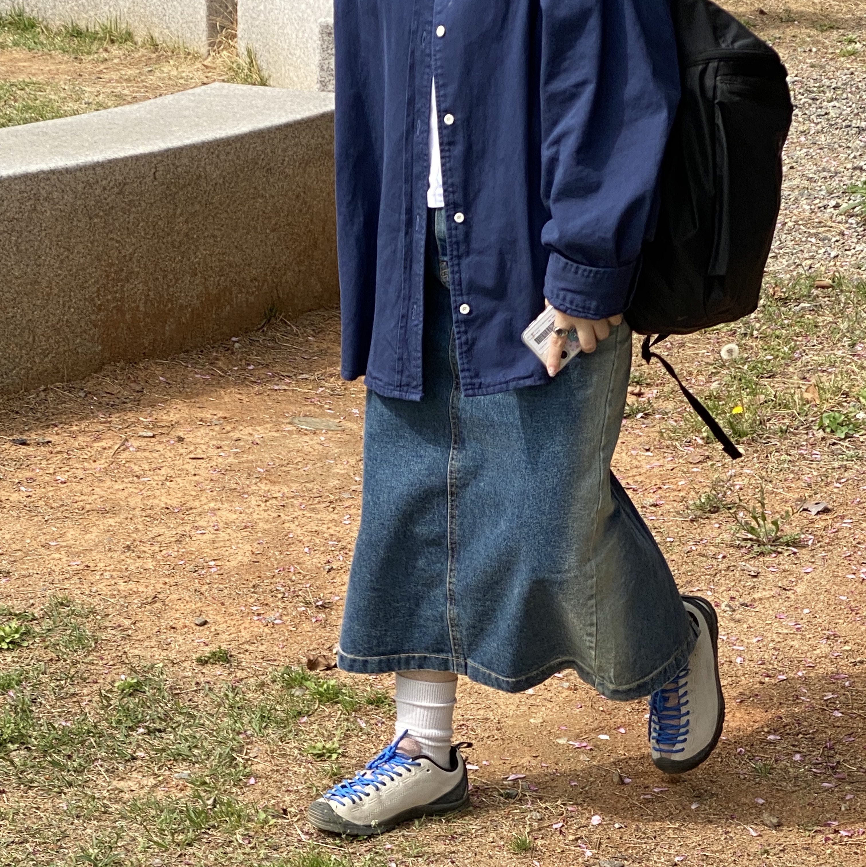 (W) Keen Jasper Suede Sneakers Birch Fawn, Arc'teryx Heliad 15 Backpack Black 착용 스타일