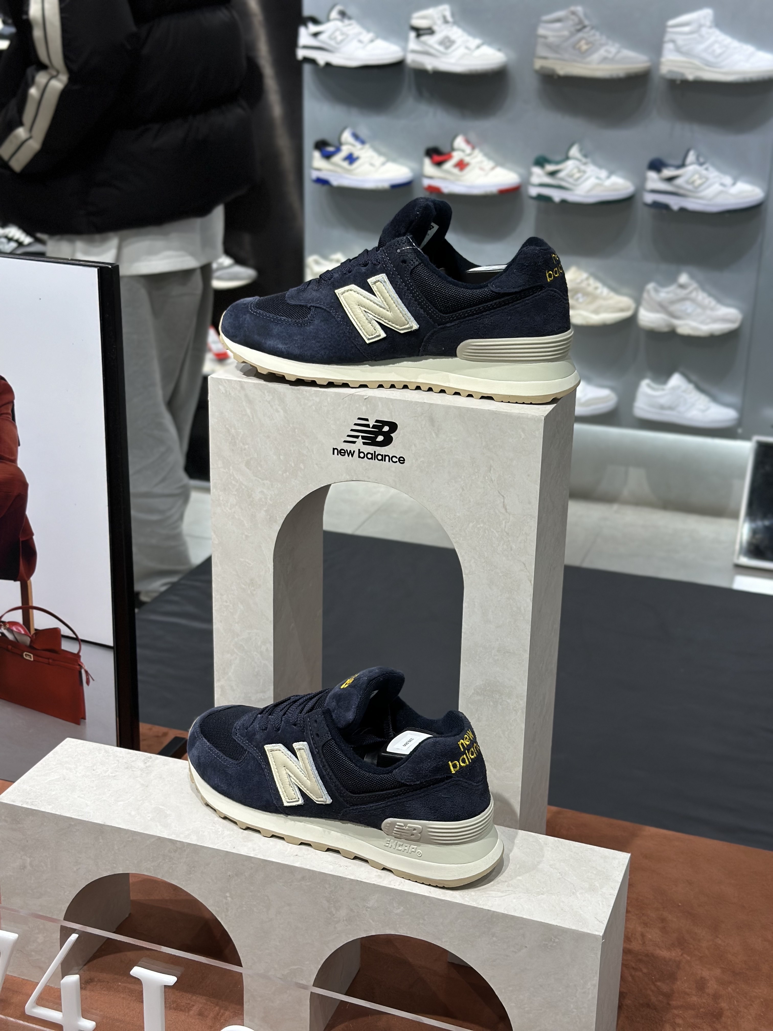 New Balance x Recto 574 Faded Navy Classic 착용 스타일 - 1