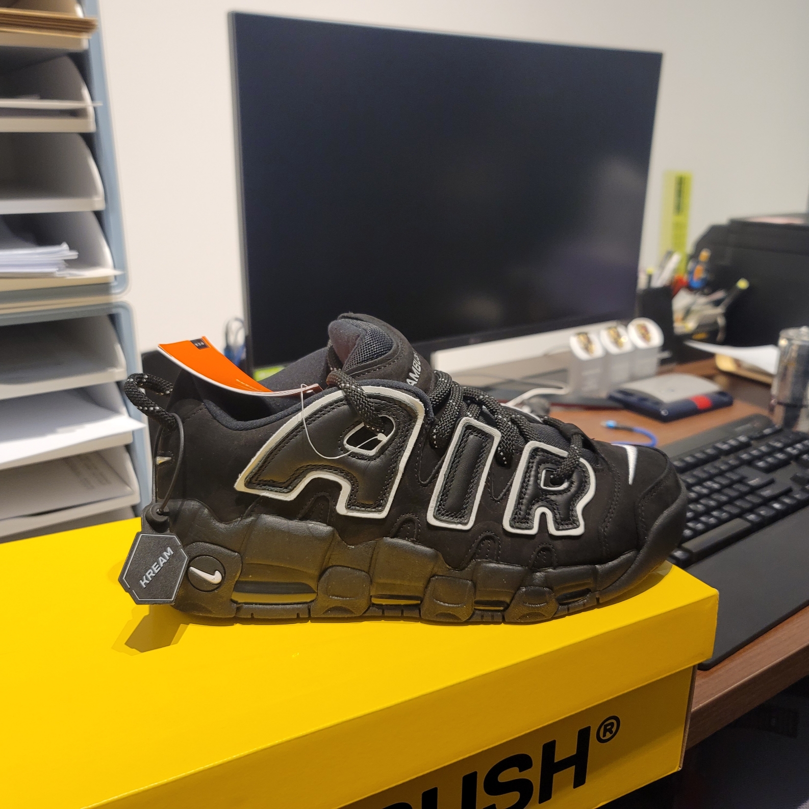 Nike x Ambush Air More Uptempo Low Black and White 착용 스타일