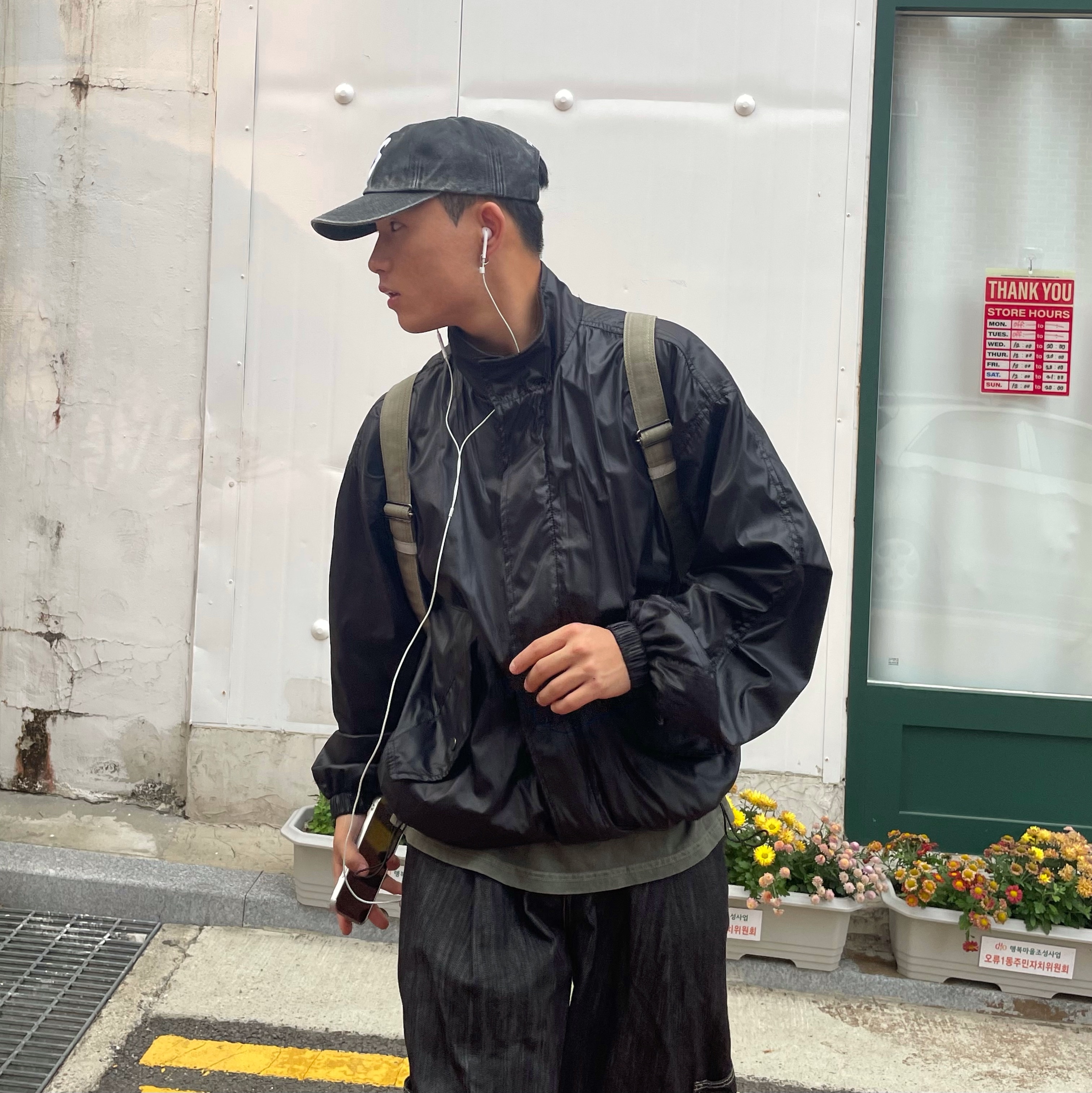 Supreme Pigment Canvas S Logo 6-Panel Black - 23SS 착용 스타일 - 3
