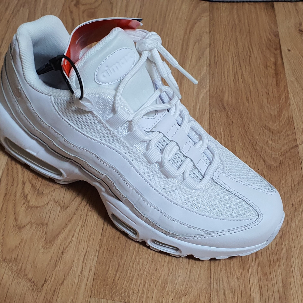 (W) Nike Air Max 95 Next Nature White 착용 스타일 - 1