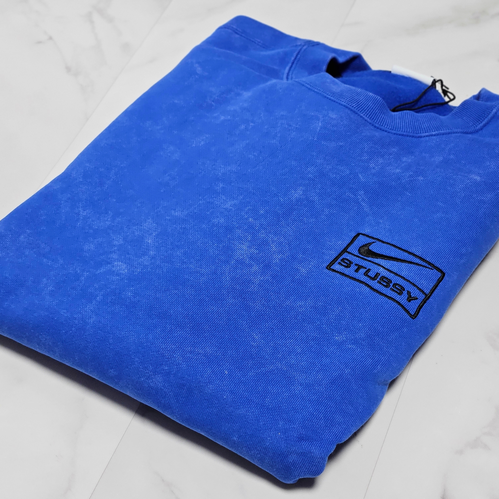 Nike x Stussy NRG Acid Washed Crewneck Game Royal (DR4024-480) 착용 스타일 - 2
