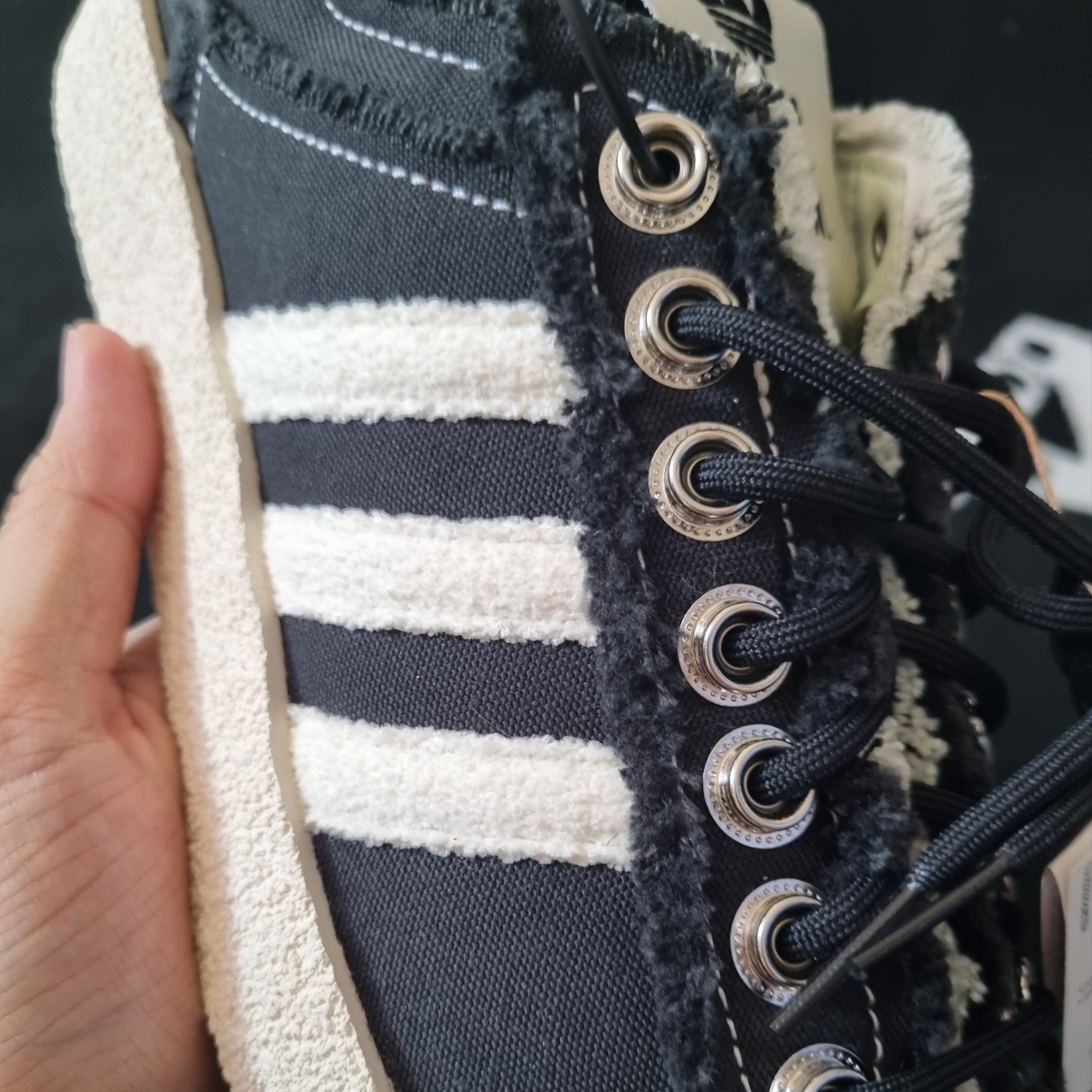 Adidas x Song for the Mute Campus 80s Core Black Cream White 착용 스타일 - 4