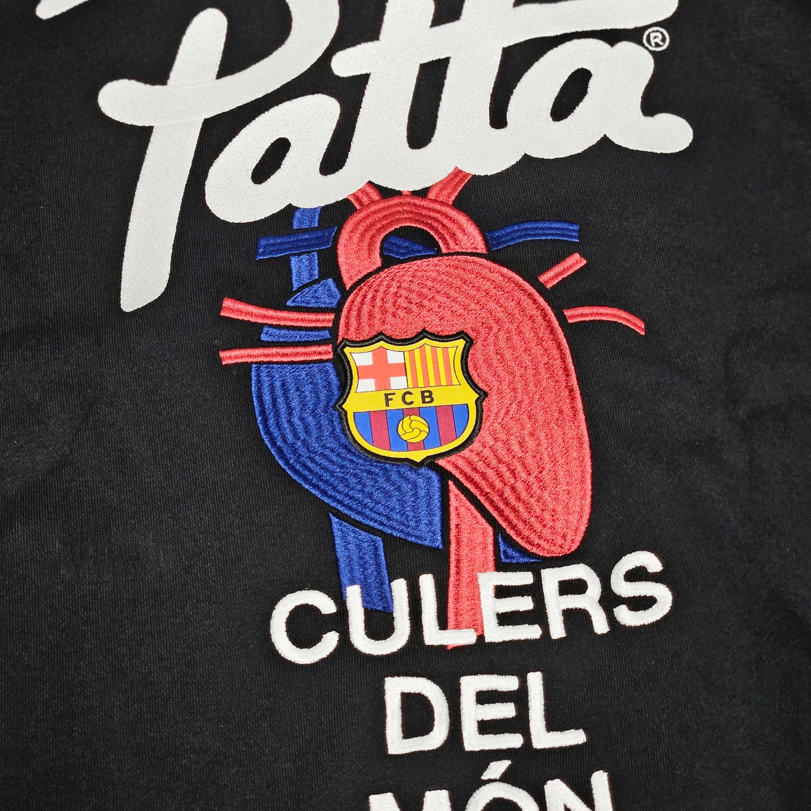 Nike x Patta x FC Barcelona Solo Swoosh Hoodie Culers del Món (FD4147-010) 착용 스타일 - 7