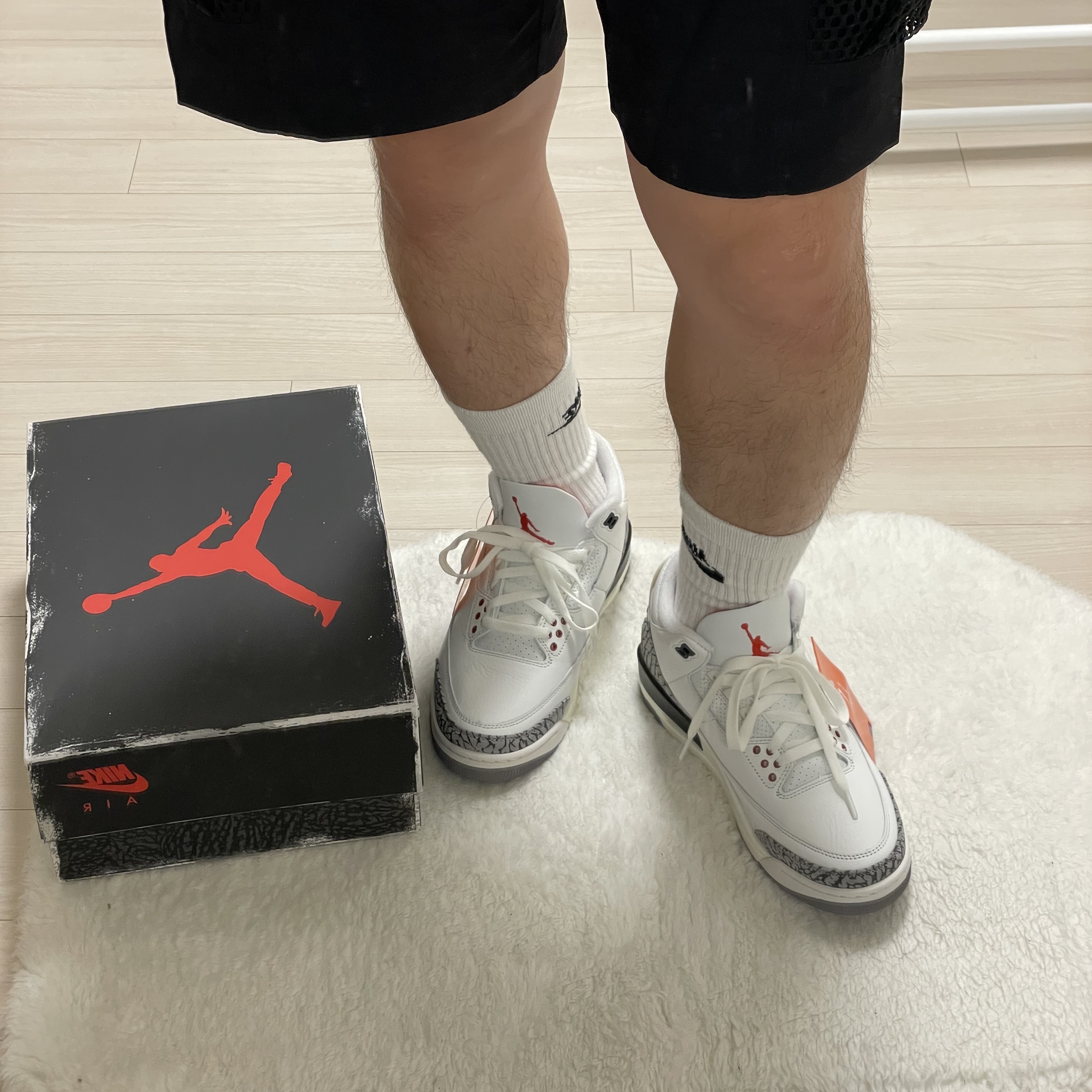 Jordan 3 Retro White Cement Reimagined 착용 스타일 - 1