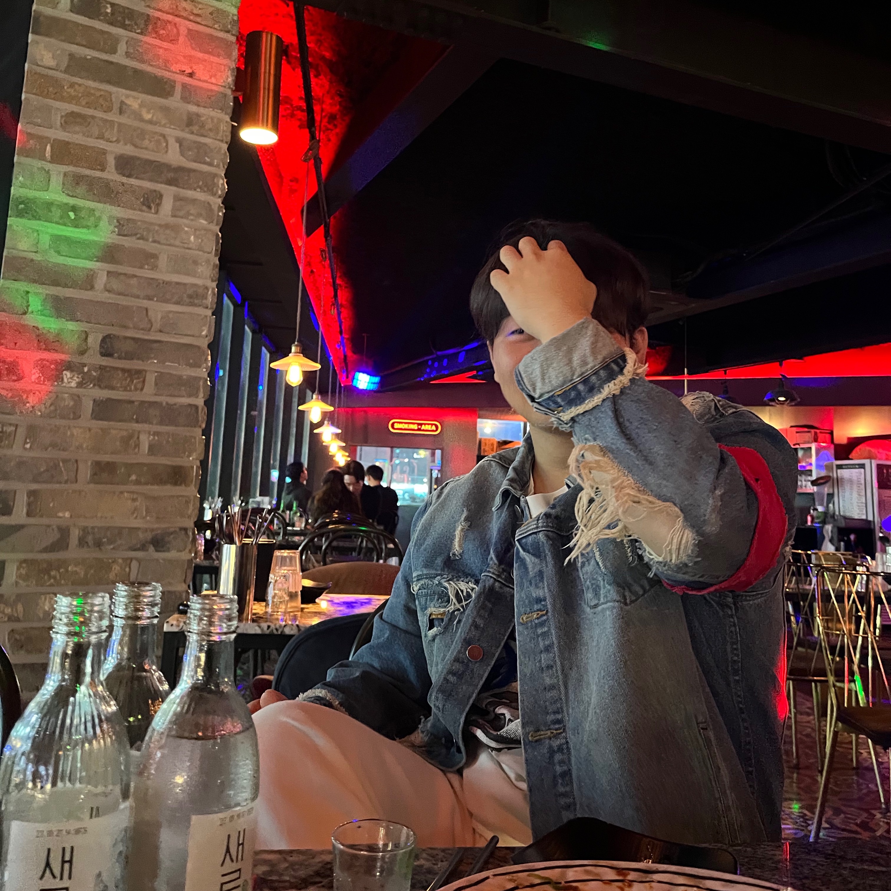 Jordan x Travis Scott x Fragment T-Shirt Sail (DJ0619-133) 착용 스타일 - 2