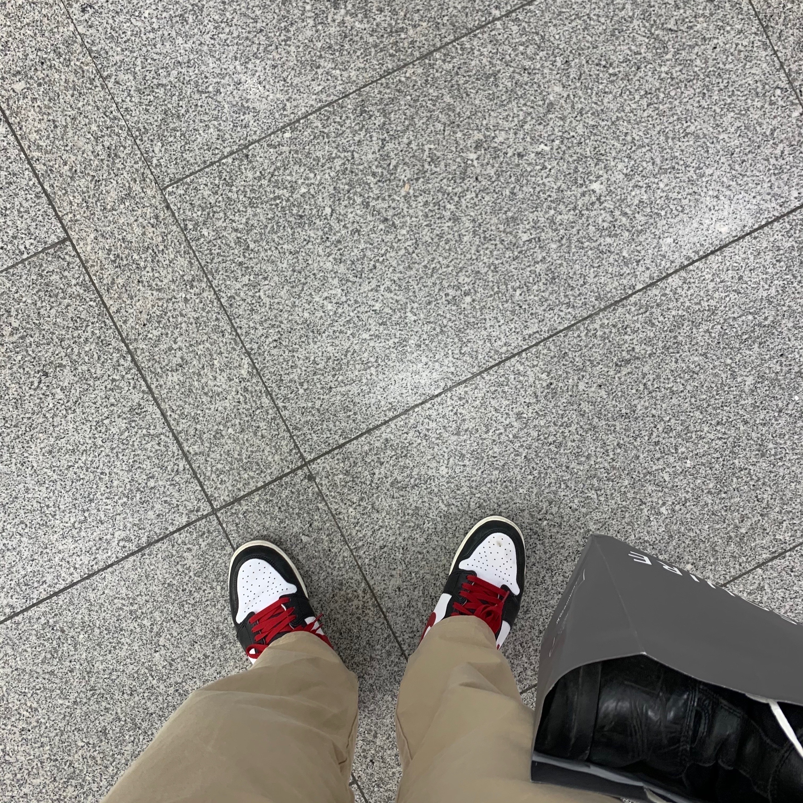 Jordan 1 Retro High OG Gym Red 착용 스타일
