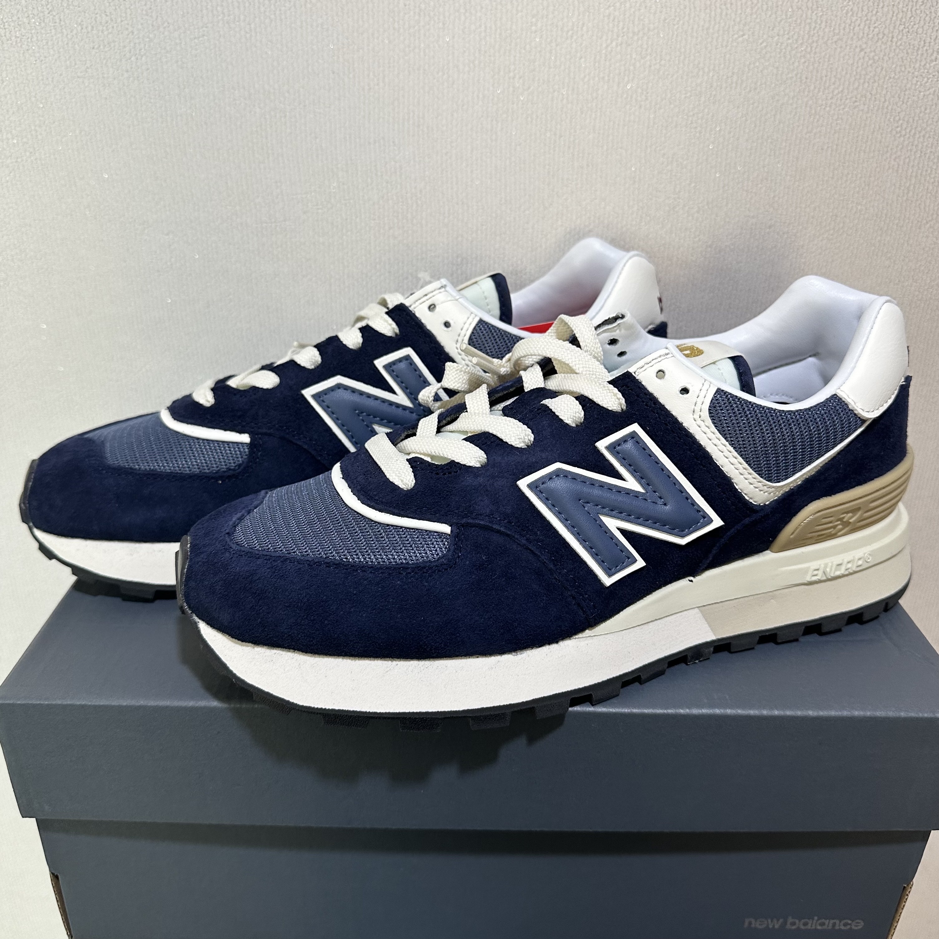 New Balance 574 Legacy Navy 착용 스타일