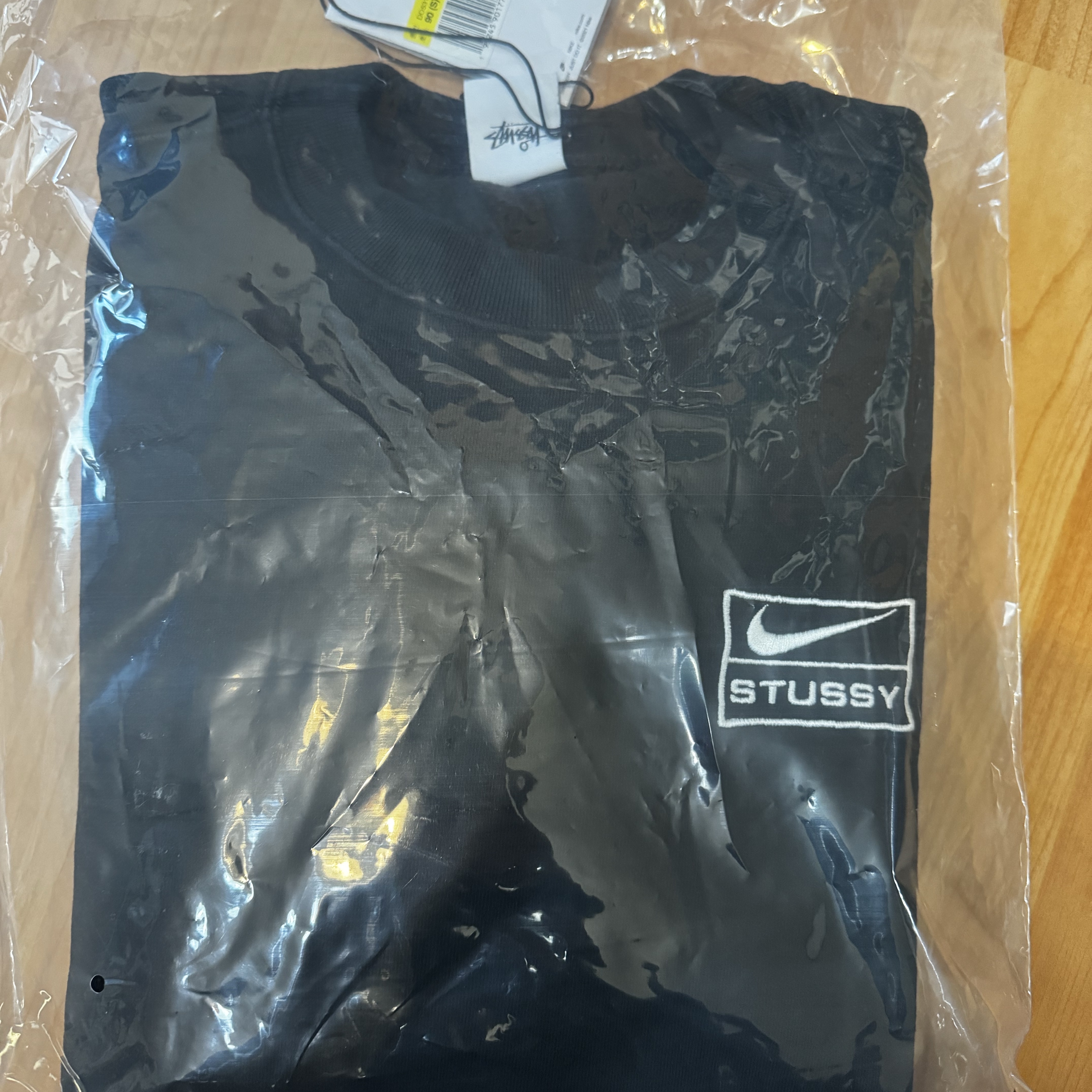 Nike x Stussy NRG Washed Fleece Crewneck Black (DO5310-010) 착용 스타일