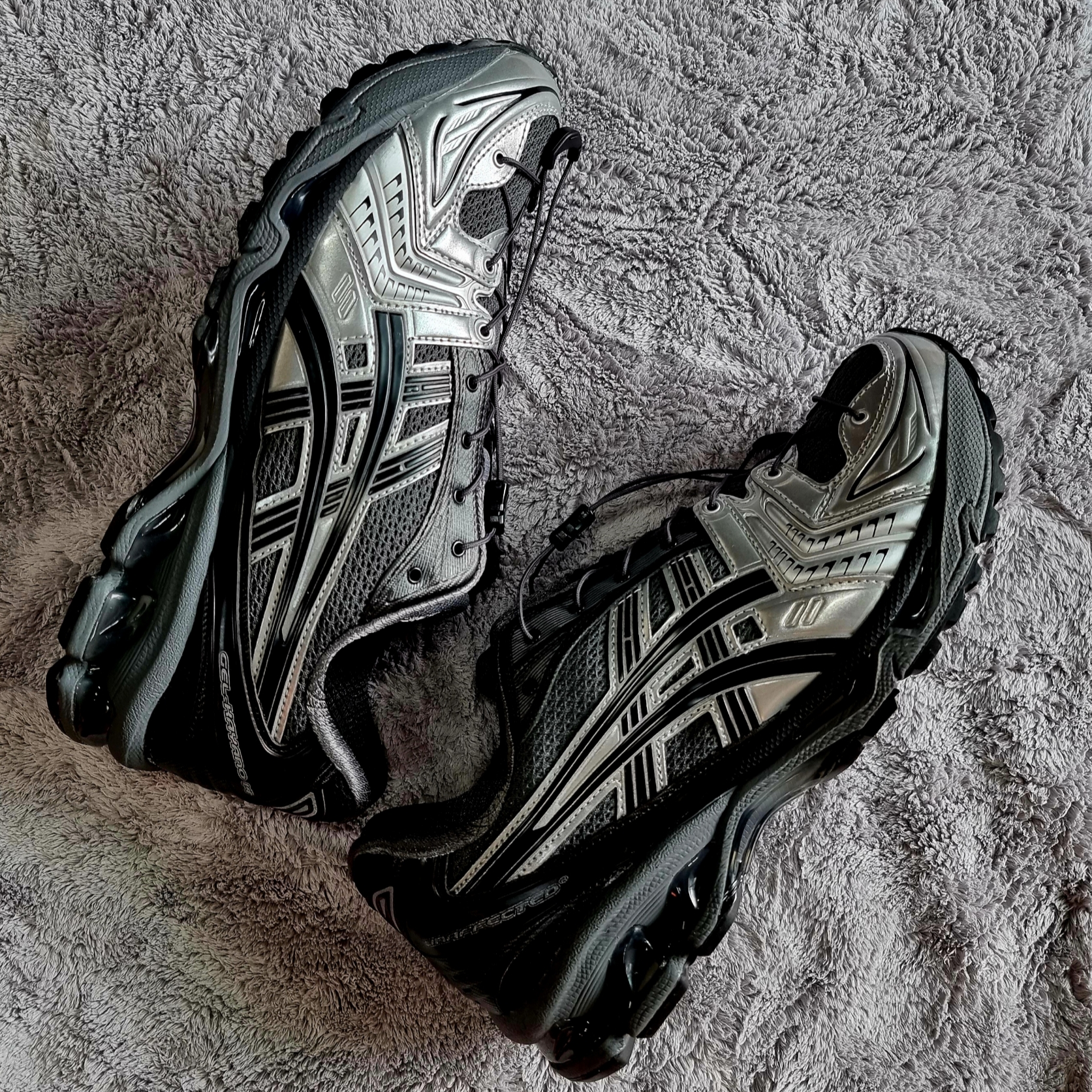 Asics x Unaffected Gel-Kayano 14 Silver Moon, Asics UB1-S Gel-Kayano 14 Piedmont Grey 착용 스타일 - 2