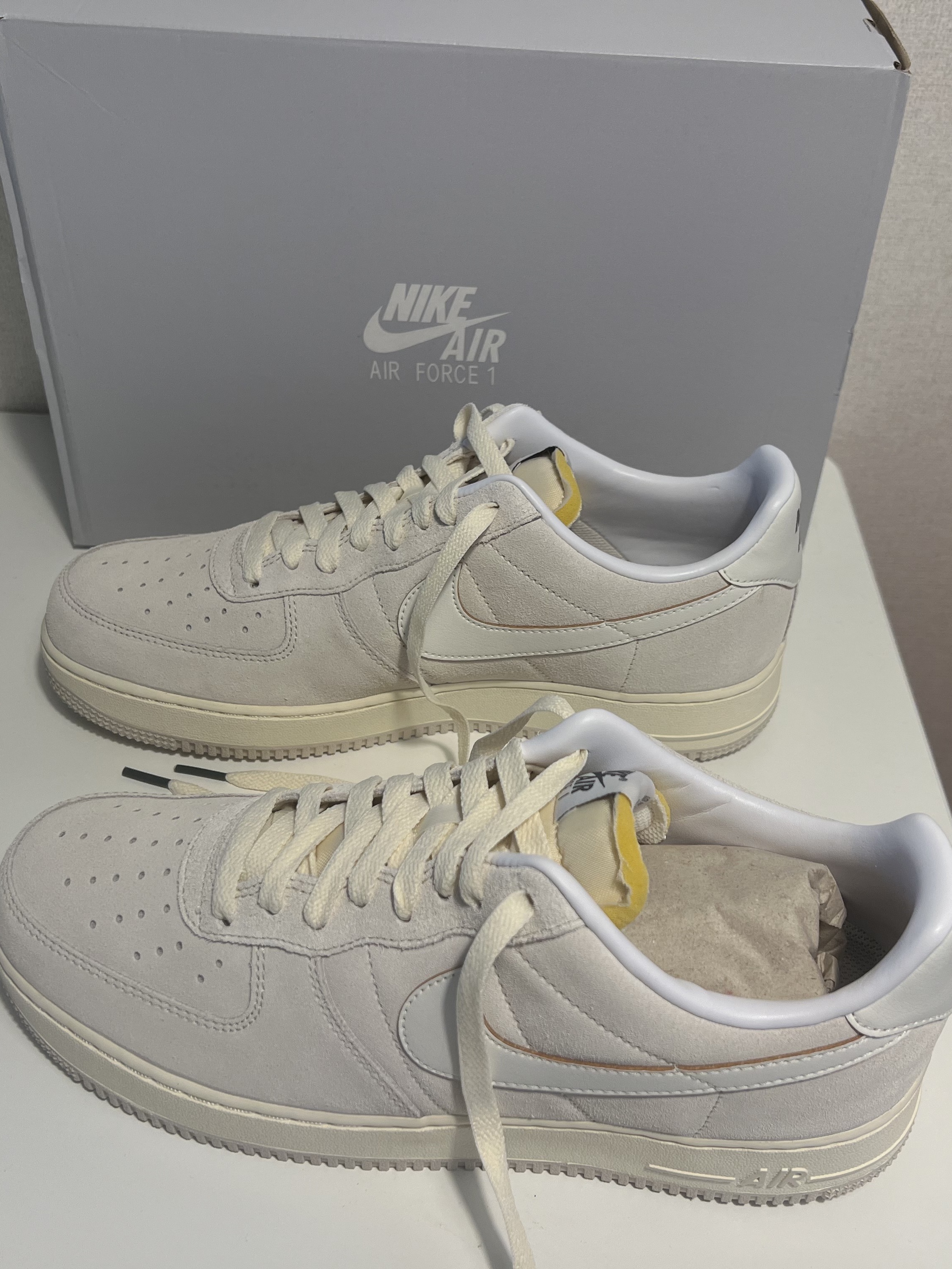 Nike Air Force 1 '07 Light Orewood Brown 착용 스타일